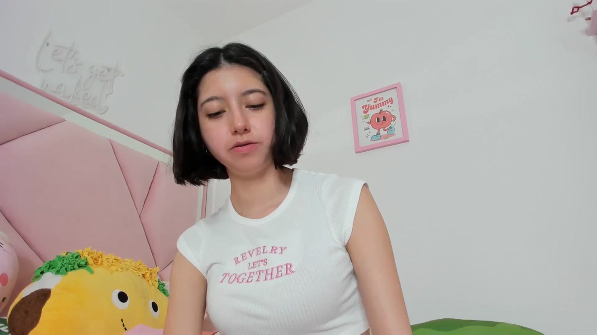 Gallery image thumbnail from Cherrycute666's myfreecams stream on, 03/05/2024, 07:16 image 17 of 20