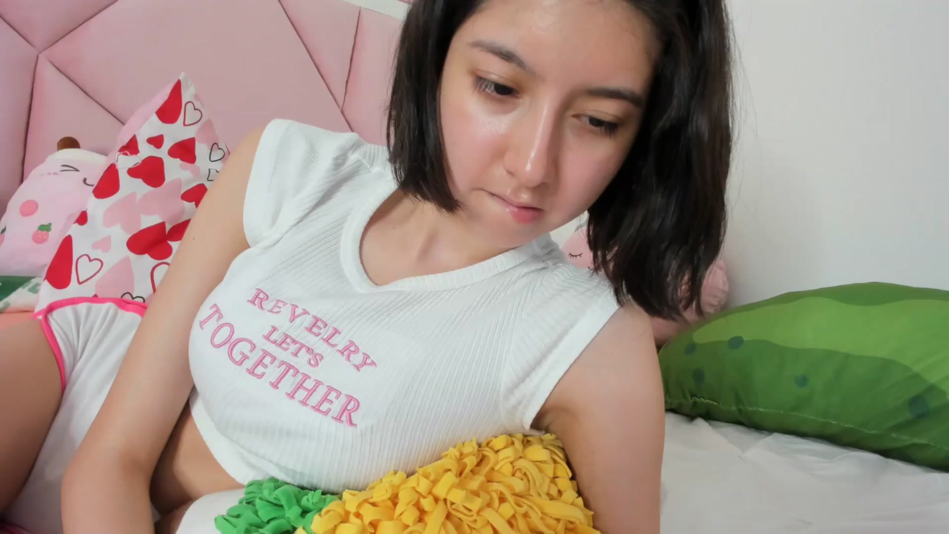 Gallery image thumbnail from Cherrycute666's myfreecams stream on, 03/05/2024, 08:14 image 13 of 20