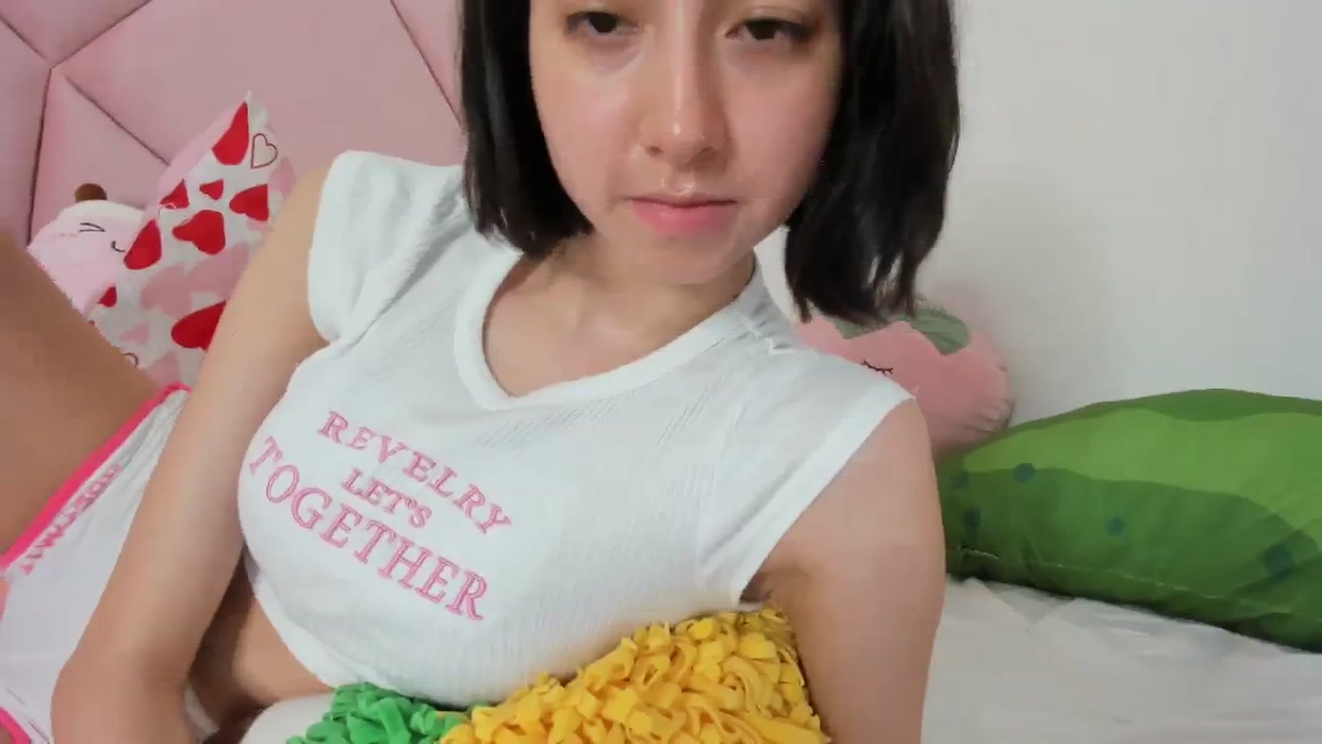 Gallery image thumbnail from Cherrycute666's myfreecams stream on, 03/05/2024, 08:14 image 12 of 20