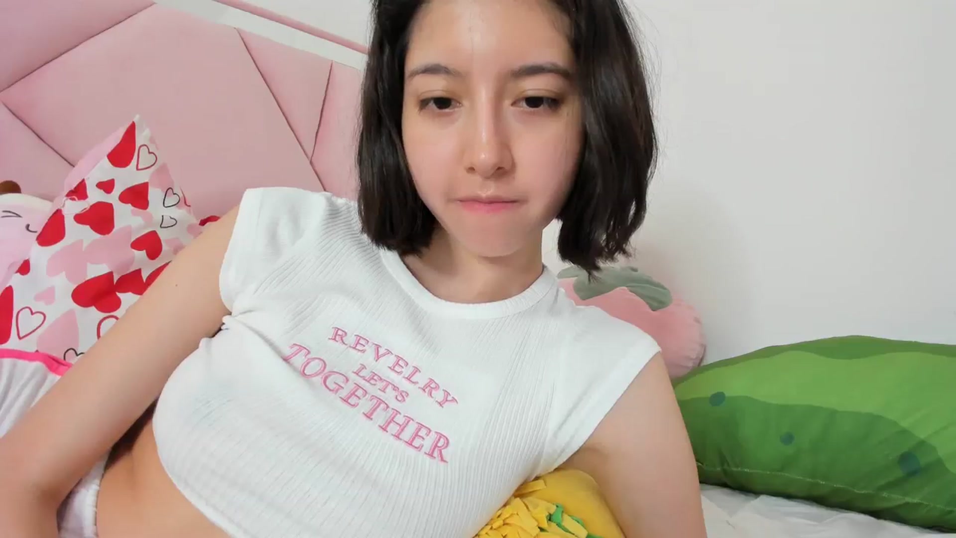 Gallery image thumbnail from Cherrycute666's myfreecams stream on, 03/05/2024, 08:14 image 2 of 20