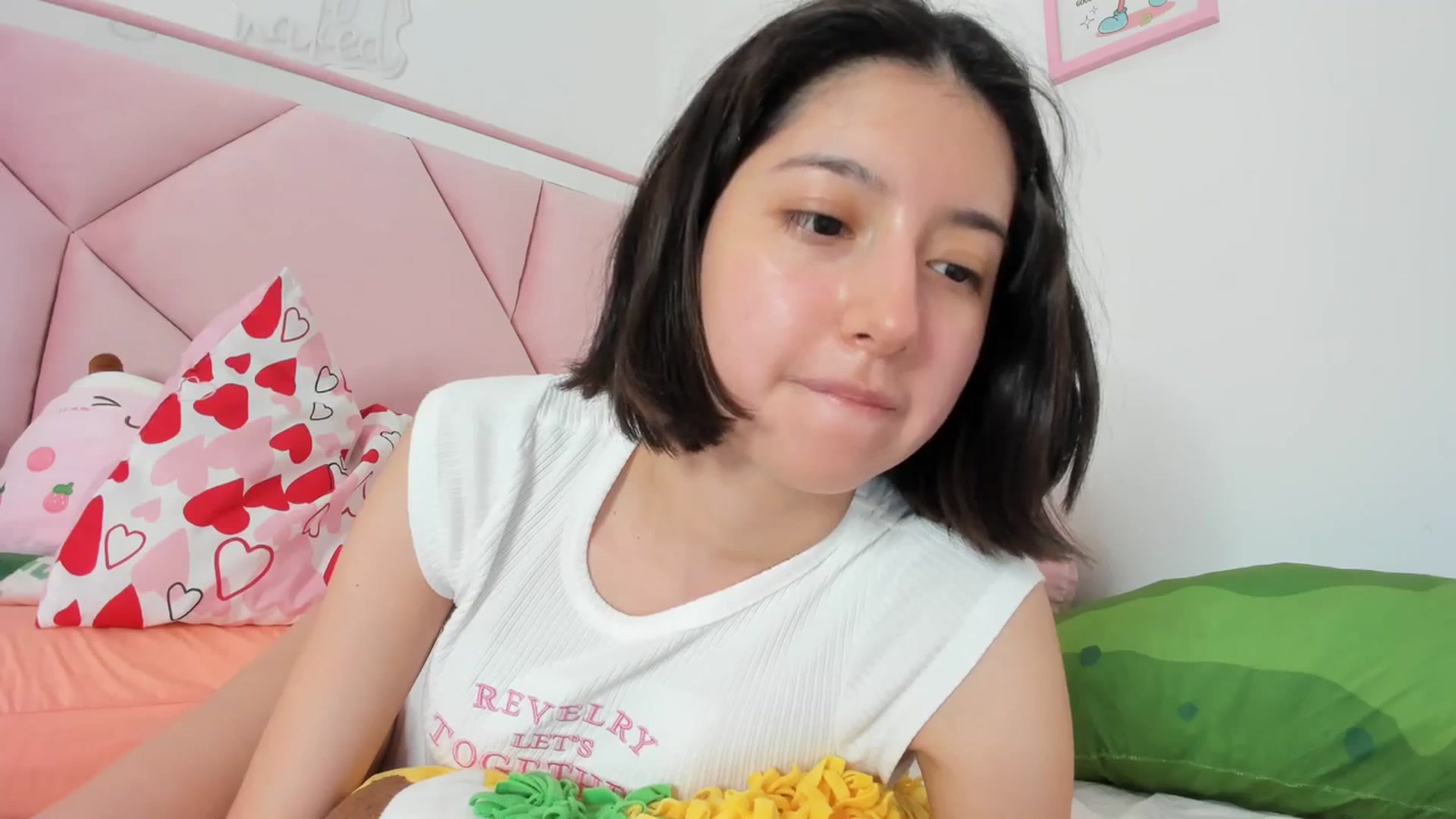 Gallery image thumbnail from Cherrycute666's myfreecams stream on, 03/05/2024, 08:14 image 18 of 20