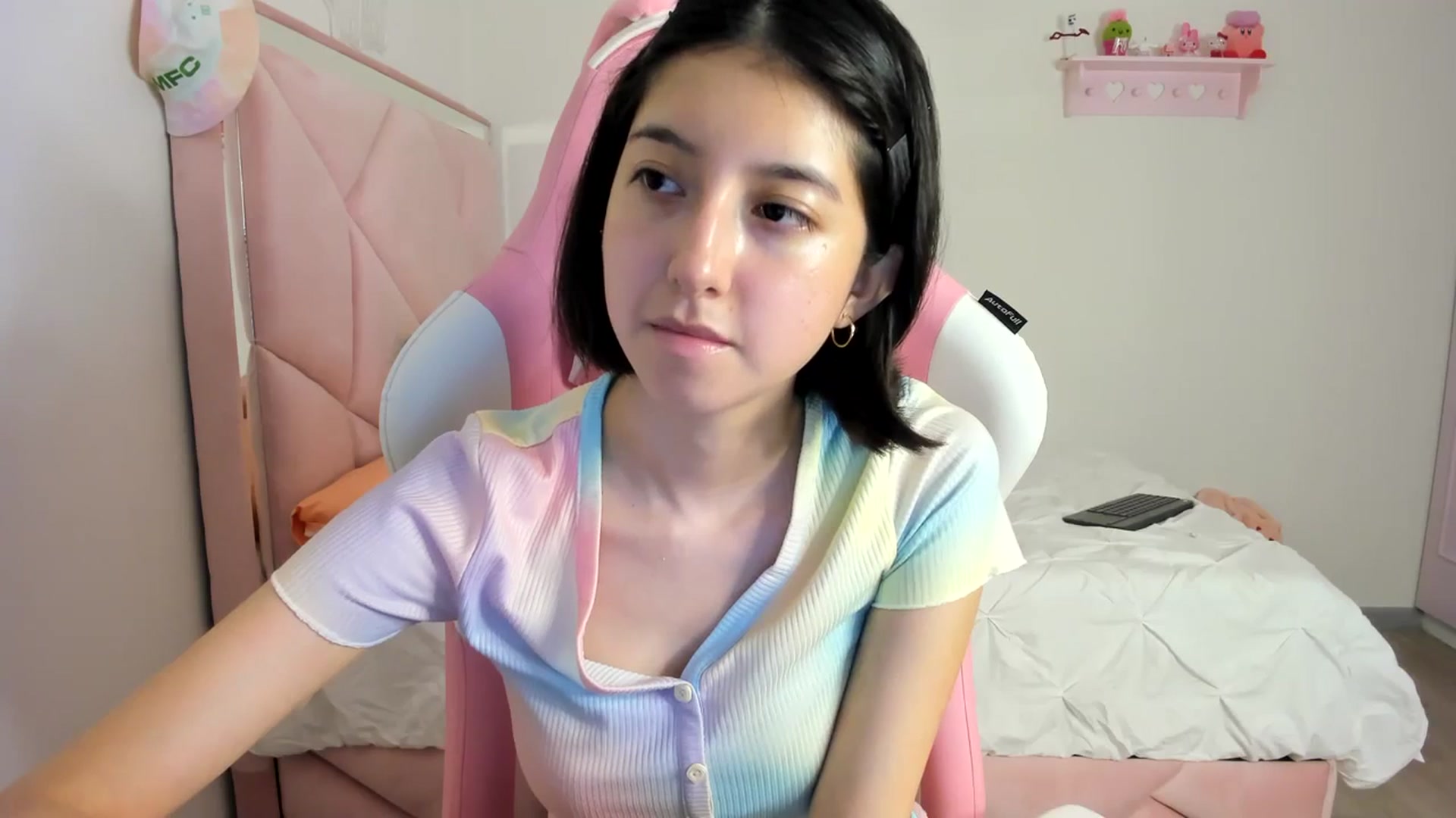 Gallery image thumbnail from Cherrycute666's myfreecams stream on, 03/08/2024, 10:05 image 7 of 20