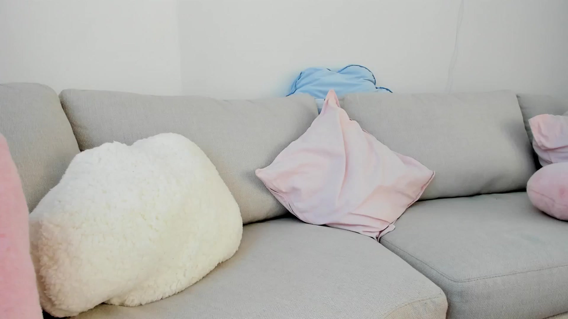 Gallery image thumbnail from Cherrycute666's myfreecams stream on, 03/09/2024, 01:37 image 4 of 20