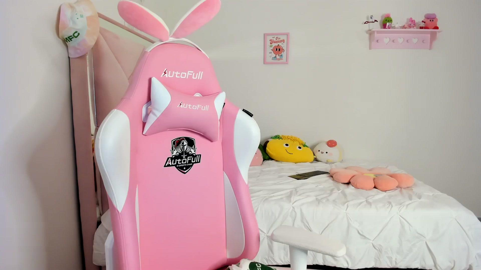 Gallery image thumbnail from Cherrycute666's myfreecams stream on, 03/09/2024, 06:42 image 20 of 20