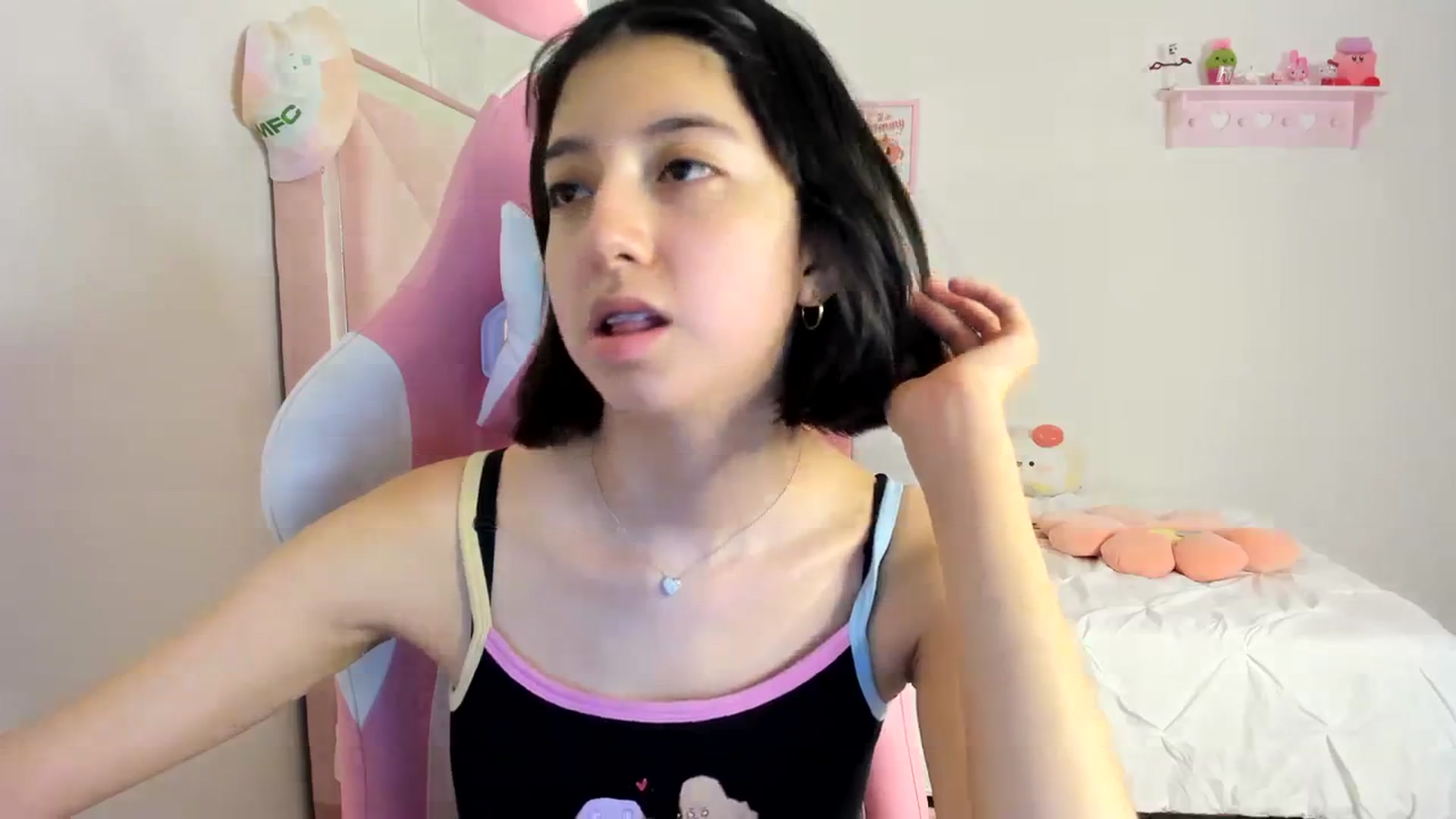 Gallery image thumbnail from Cherrycute666's myfreecams stream on, 03/09/2024, 07:49 image 13 of 20