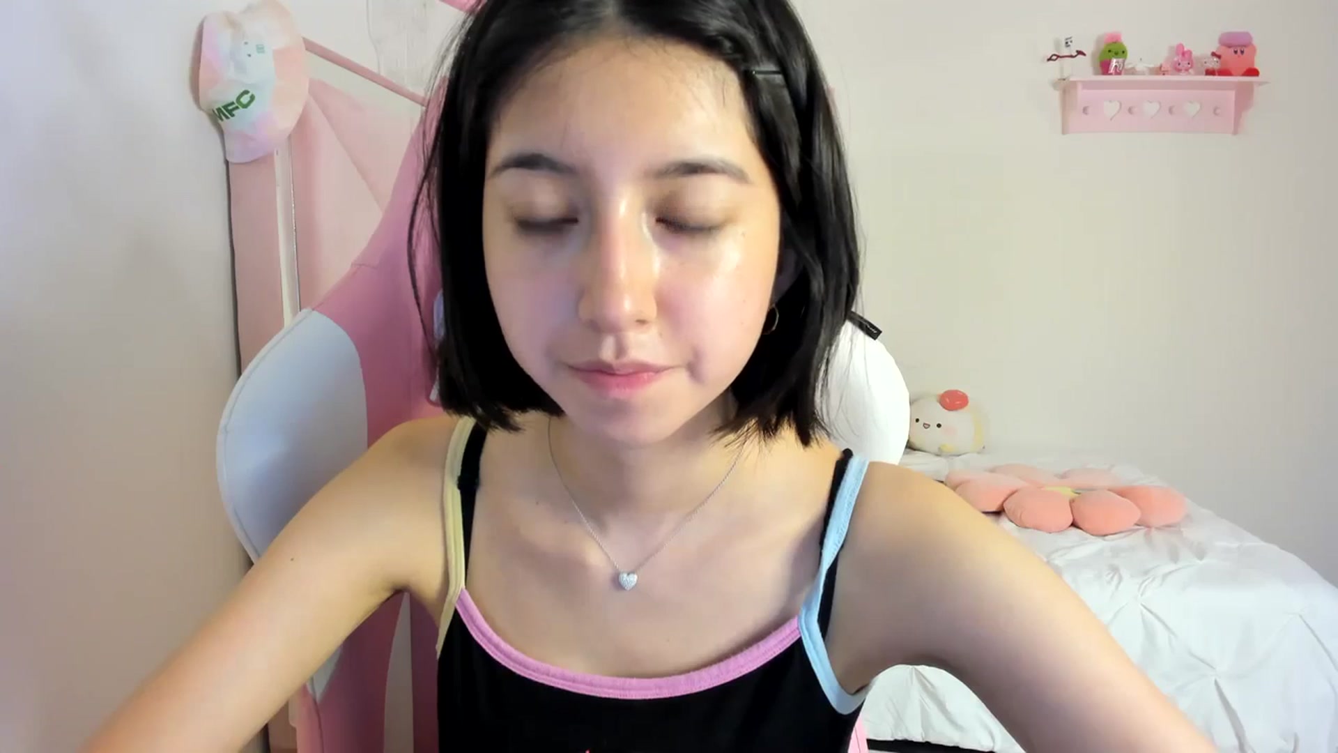 Gallery image thumbnail from Cherrycute666's myfreecams stream on, 03/09/2024, 07:49 image 6 of 20
