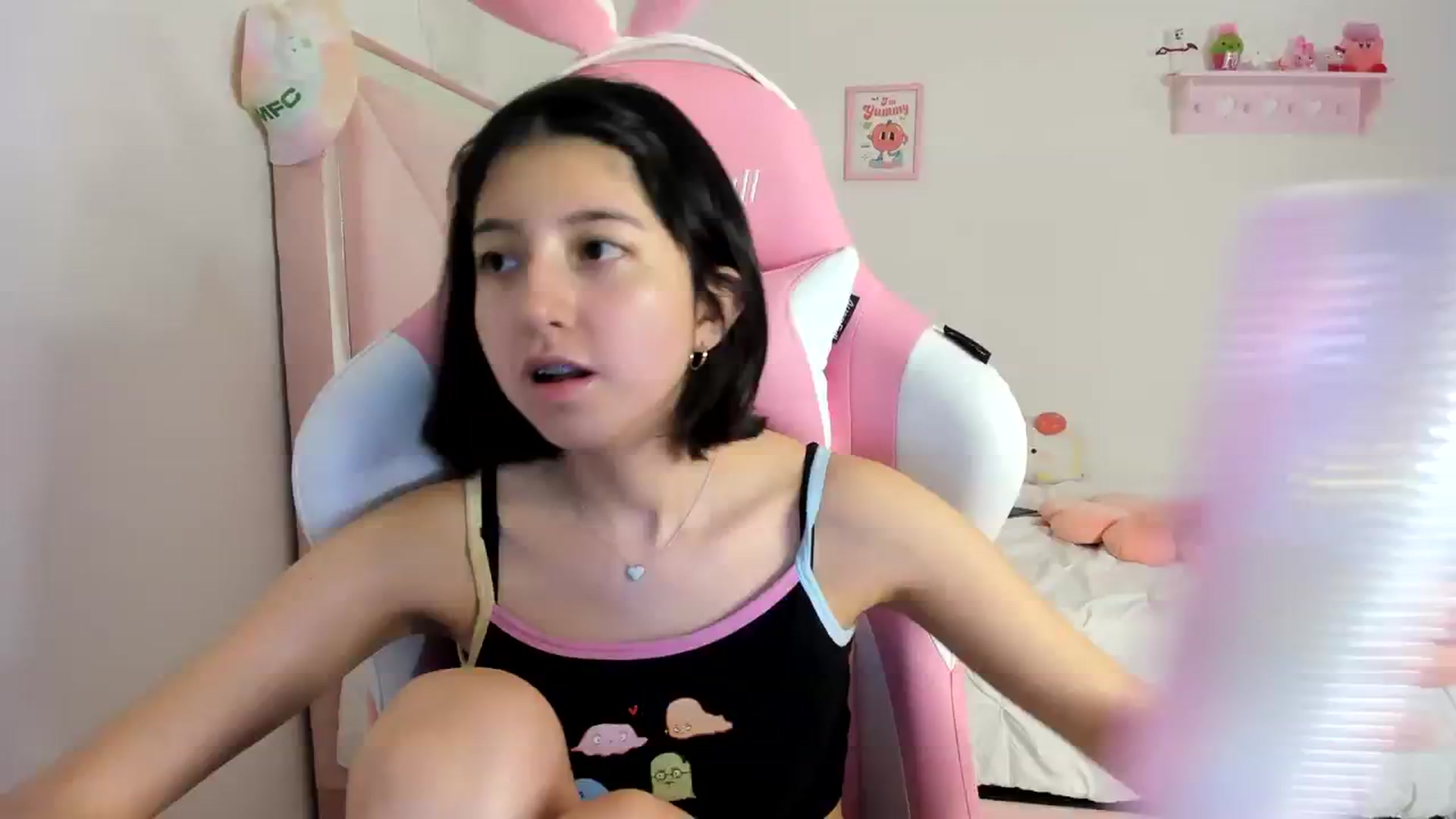 Gallery image thumbnail from Cherrycute666's myfreecams stream on, 03/09/2024, 07:49 image 20 of 20