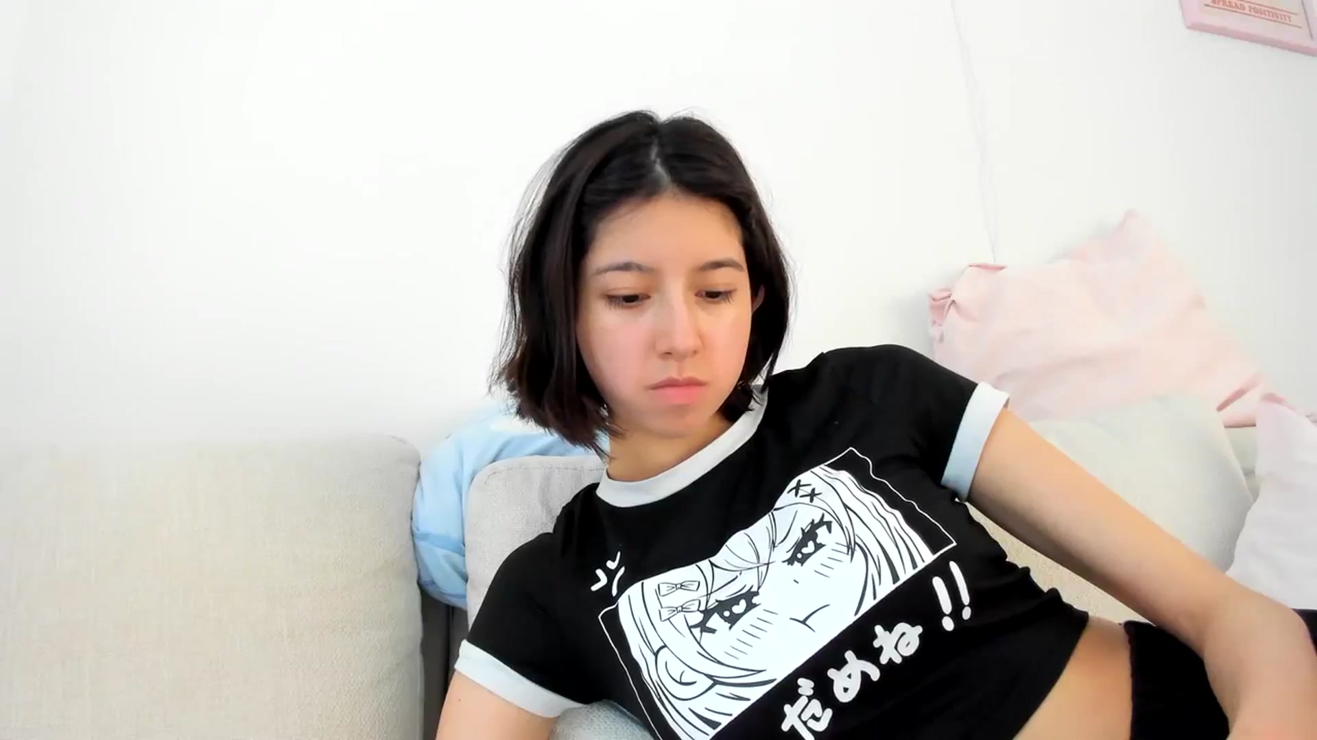 Gallery image thumbnail from Cherrycute666's myfreecams stream on, 03/10/2024, 24:09 image 13 of 20