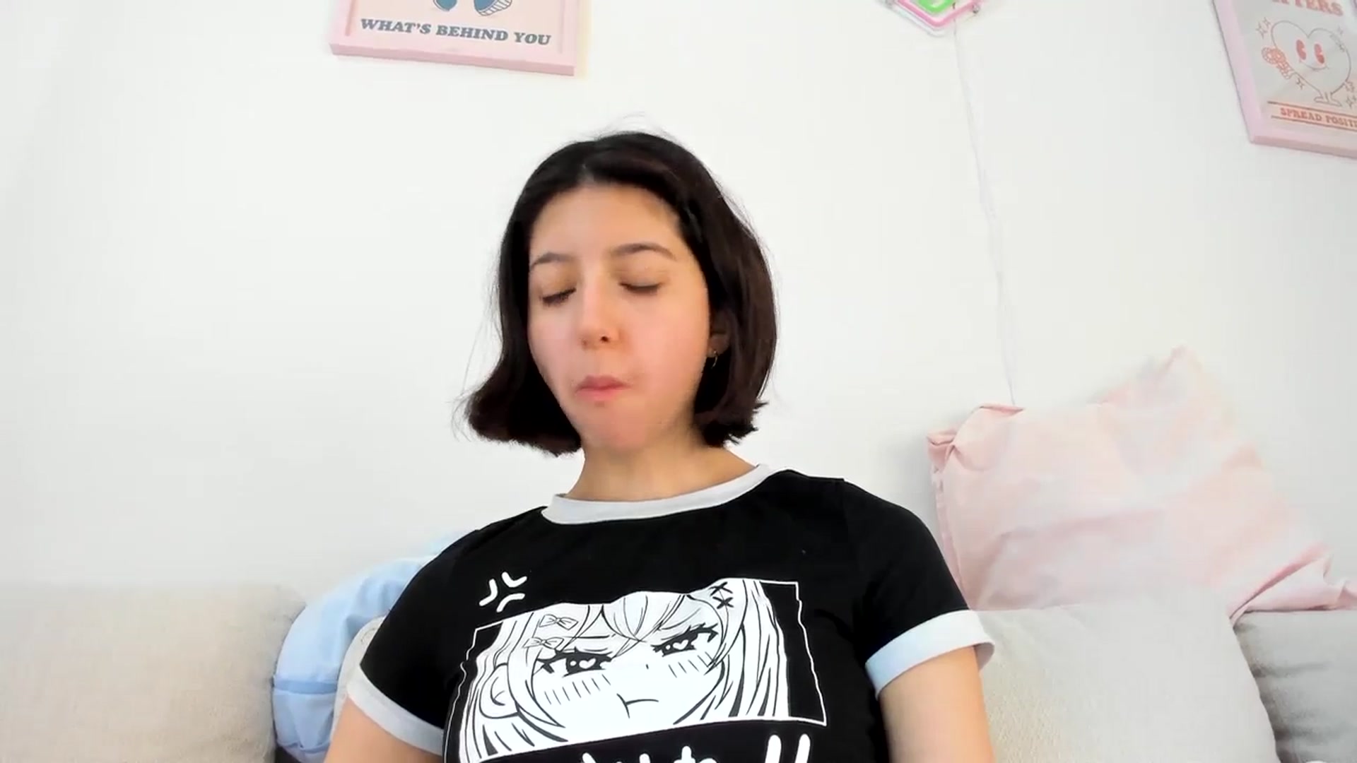Gallery image thumbnail from Cherrycute666's myfreecams stream on, 03/10/2024, 24:09 image 4 of 20