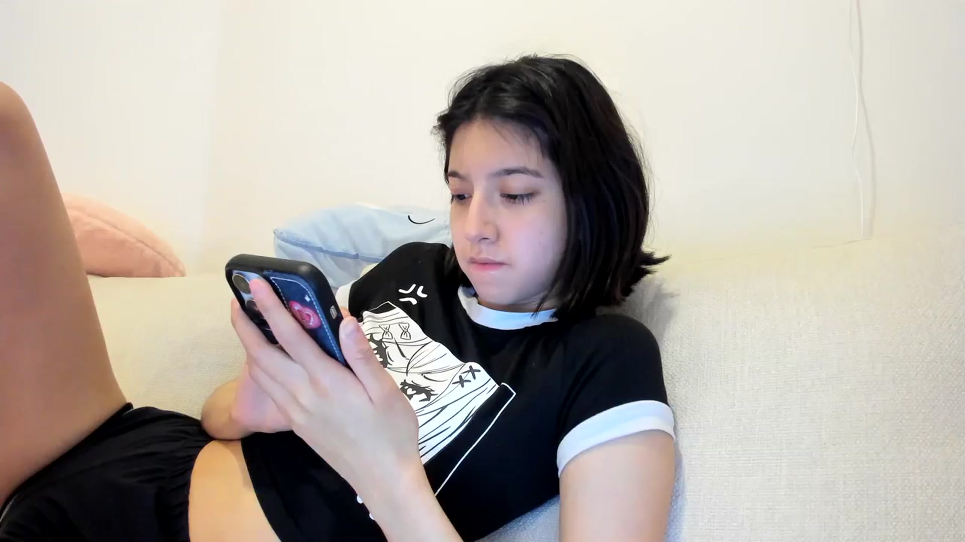 Gallery image thumbnail from Cherrycute666's myfreecams stream on, 03/10/2024, 06:49 image 5 of 20