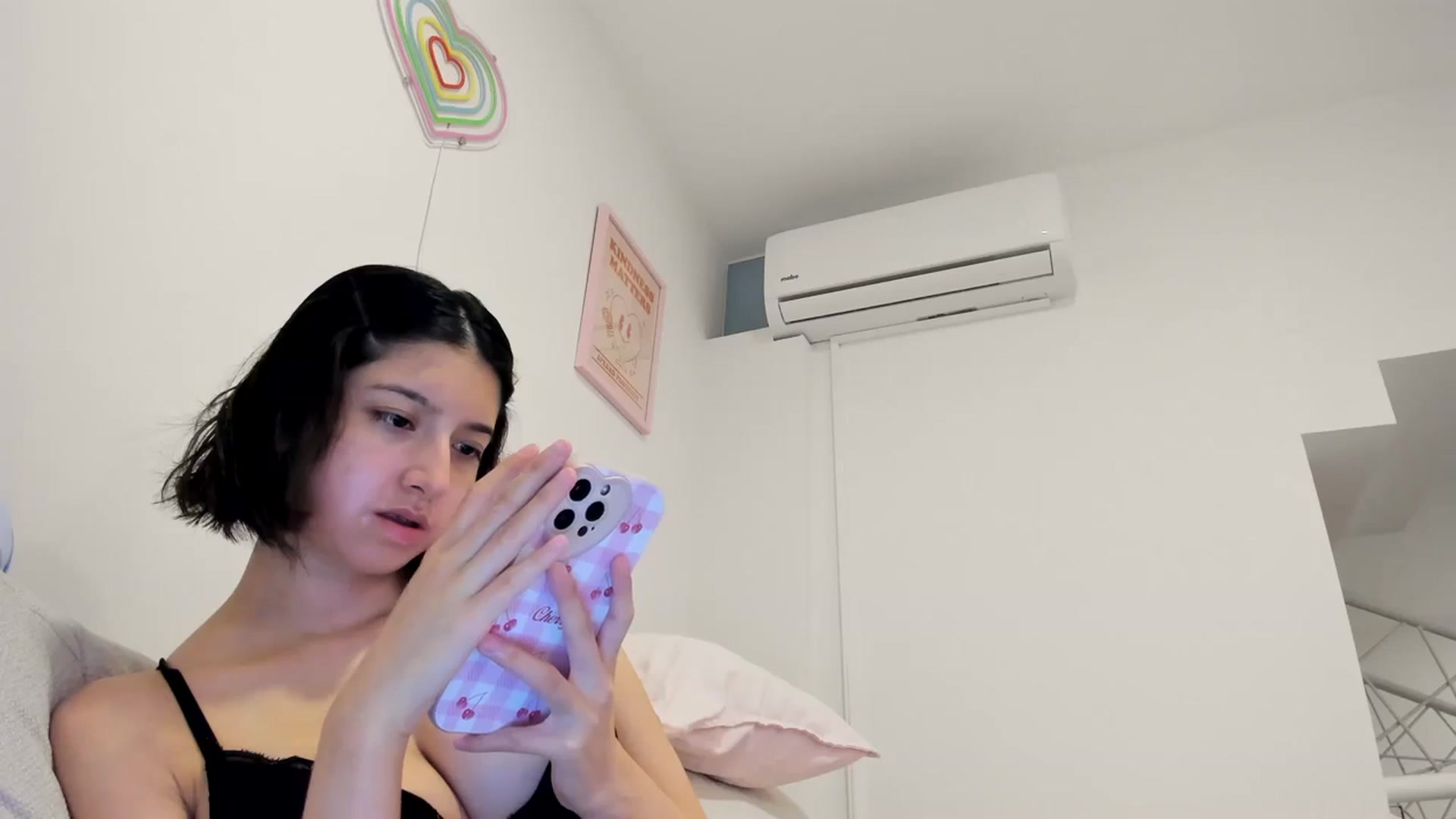 Gallery image thumbnail from Cherrycute666's myfreecams stream on, 03/10/2024, 10:29 image 7 of 20