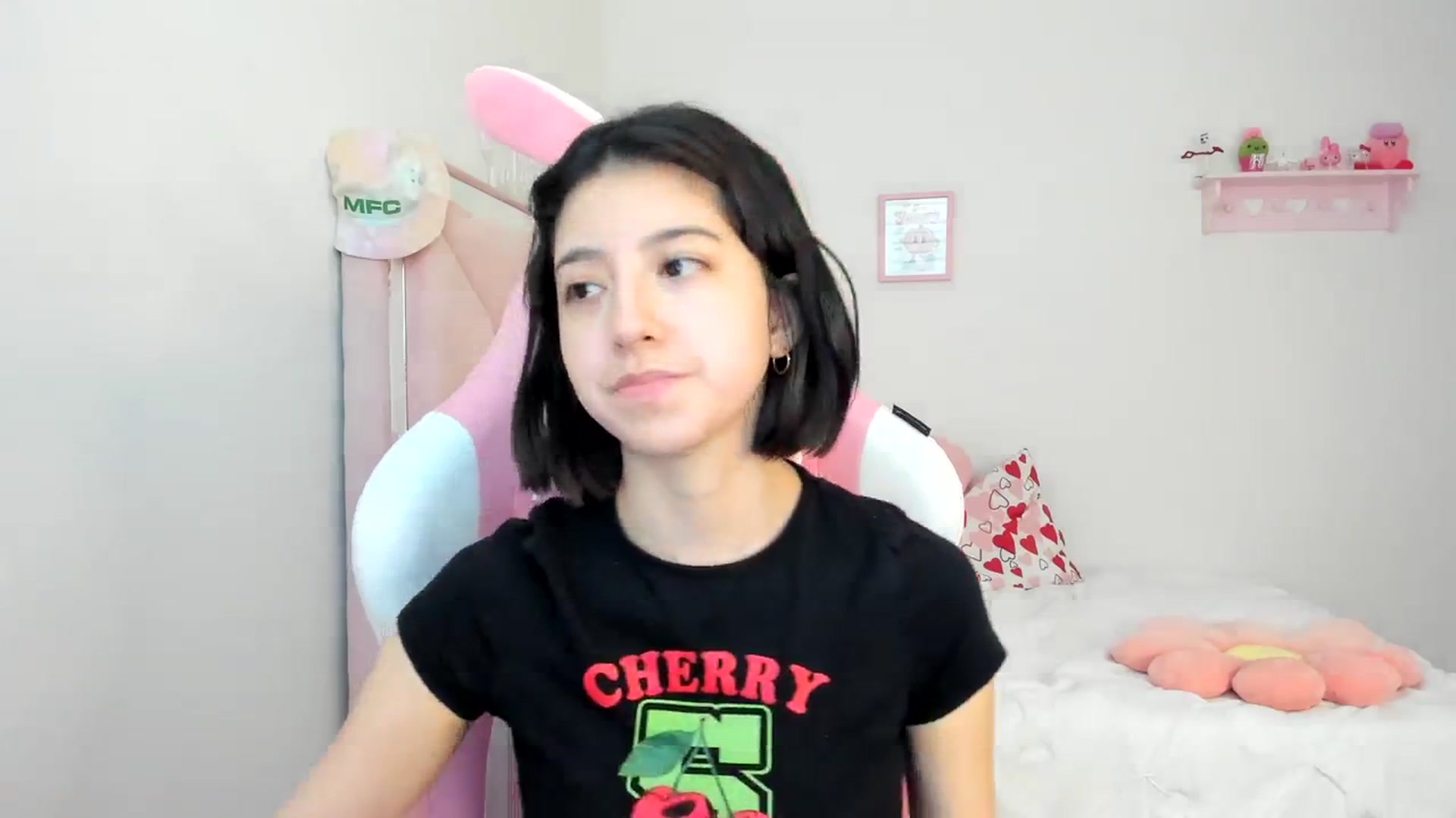 Gallery image thumbnail from Cherrycute666's myfreecams stream on, 03/12/2024, 24:00 image 9 of 20