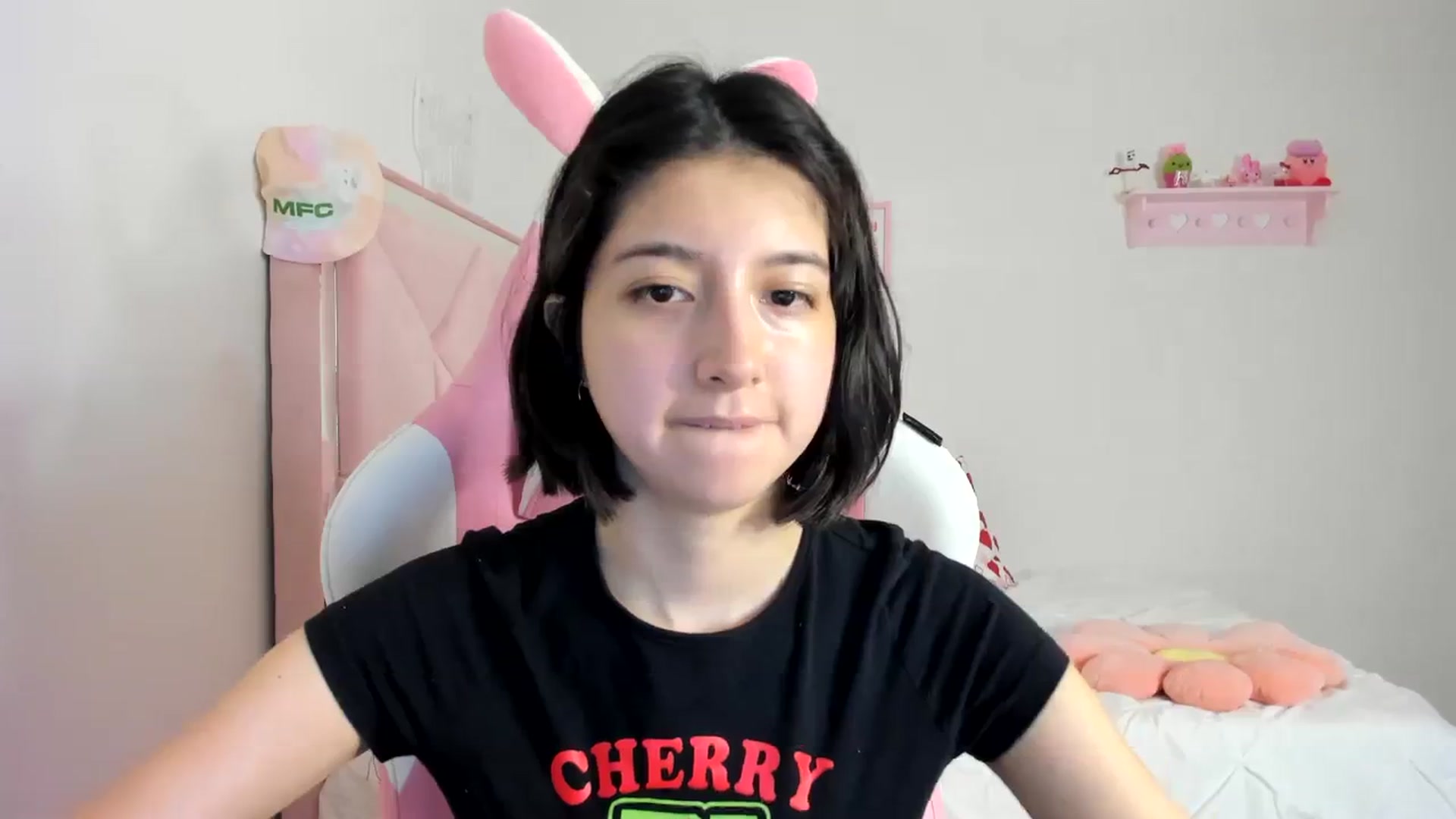 Gallery image thumbnail from Cherrycute666's myfreecams stream on, 03/12/2024, 01:12 image 15 of 20