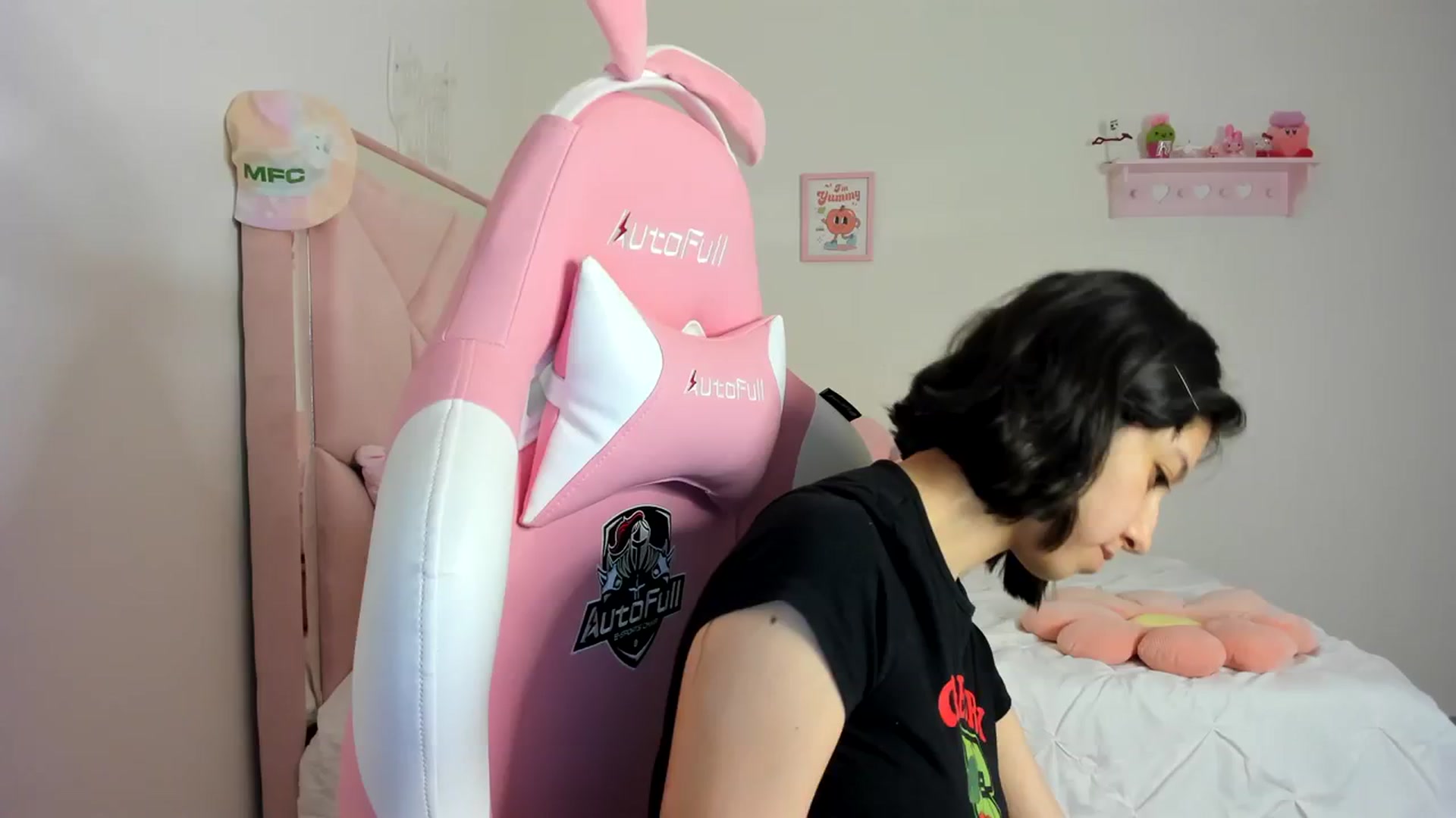 Gallery image thumbnail from Cherrycute666's myfreecams stream on, 03/12/2024, 04:14 image 20 of 20