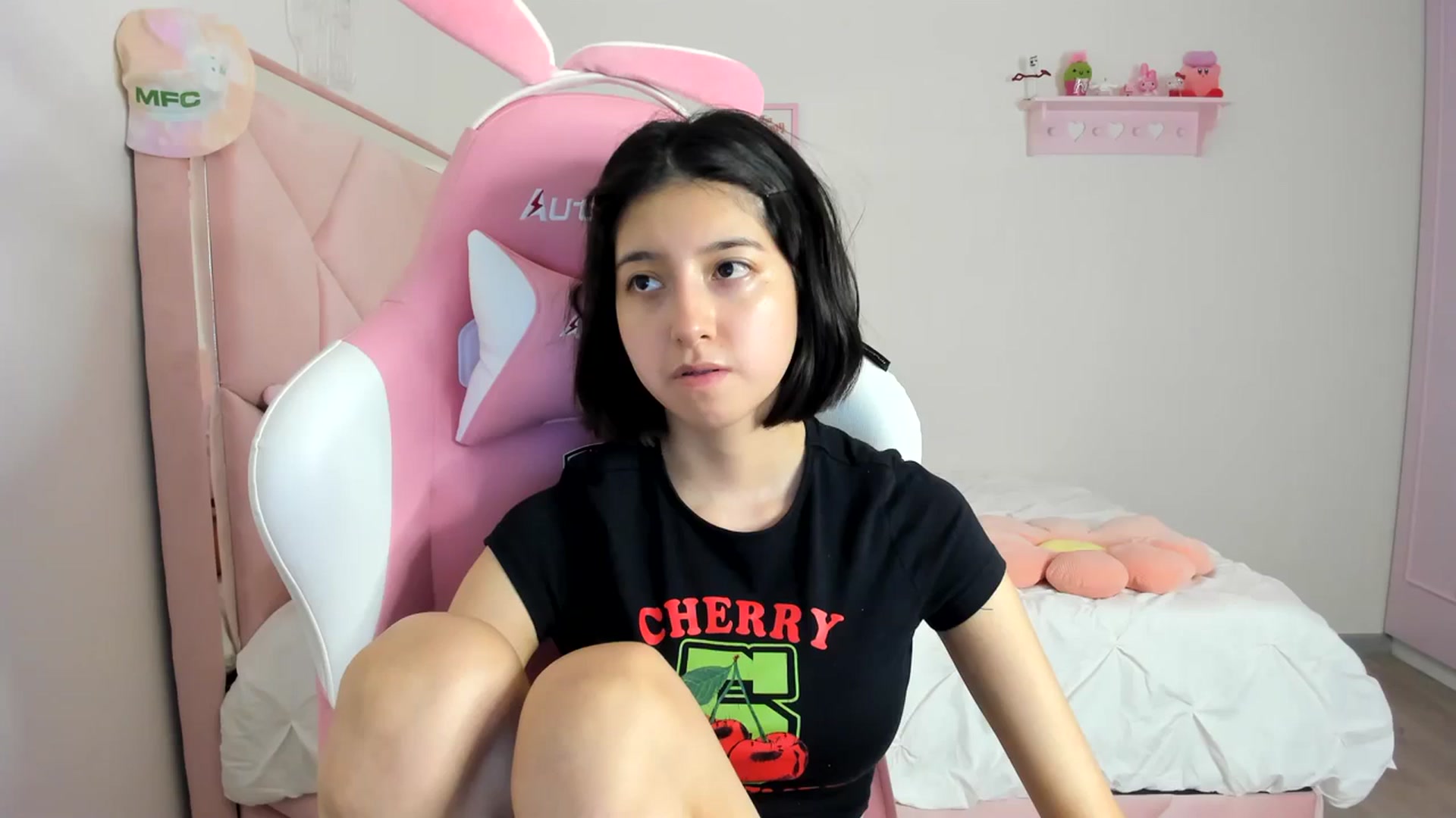 Gallery image thumbnail from Cherrycute666's myfreecams stream on, 03/12/2024, 04:14 image 14 of 20