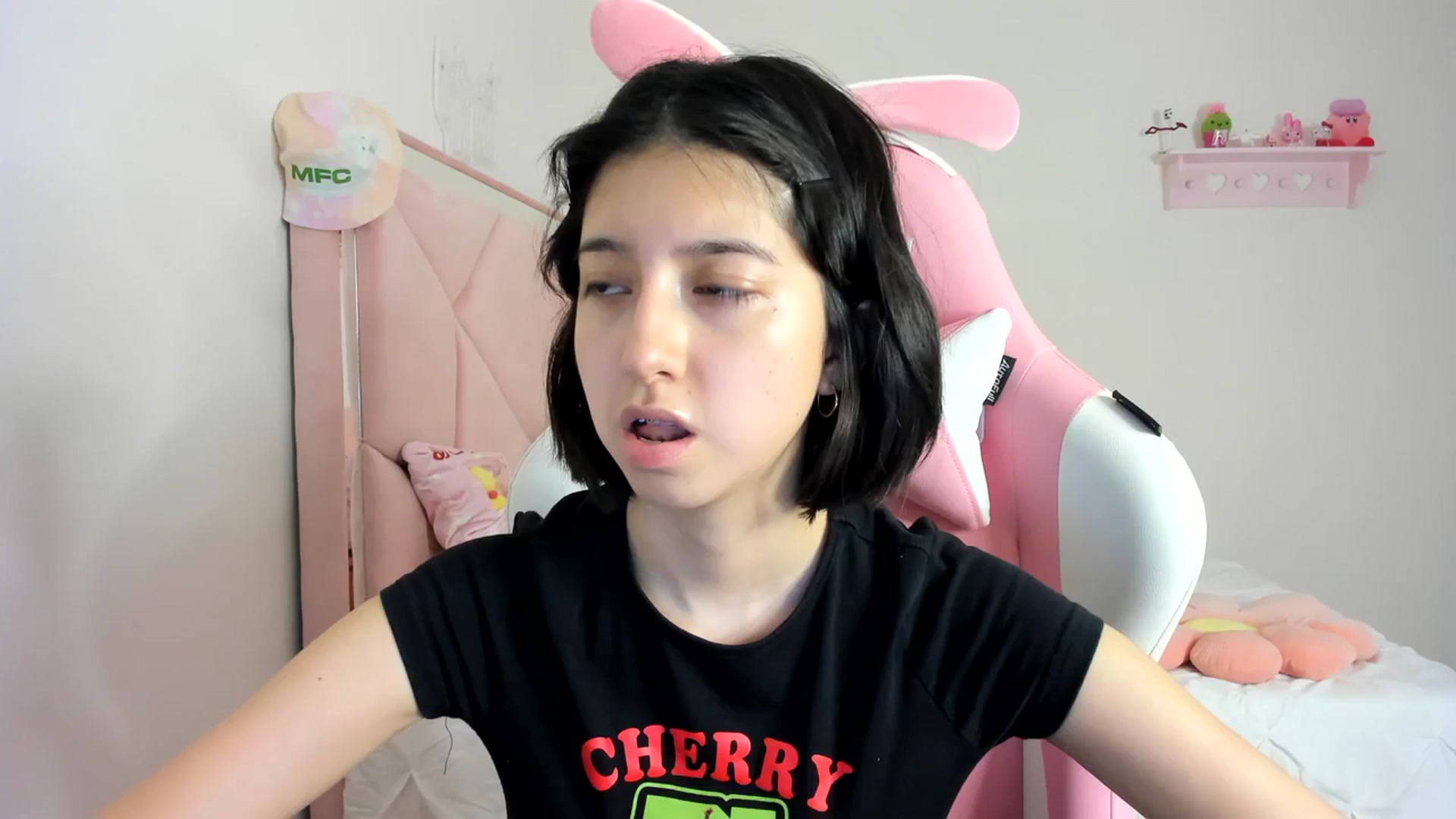 Gallery image thumbnail from Cherrycute666's myfreecams stream on, 03/12/2024, 04:53 image 3 of 20
