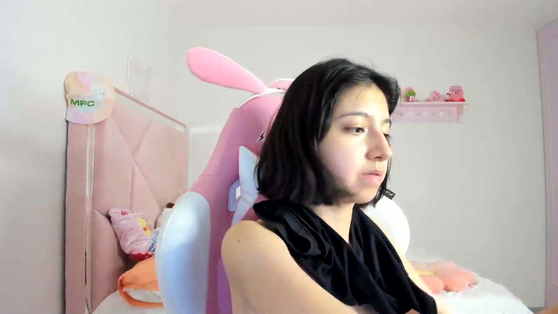 Gallery image thumbnail from Cherrycute666's myfreecams stream on, 03/12/2024, 07:22 image 15 of 20