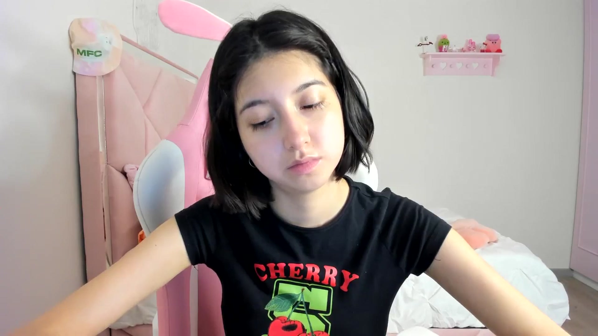 Gallery image thumbnail from Cherrycute666's myfreecams stream on, 03/12/2024, 07:22 image 19 of 20