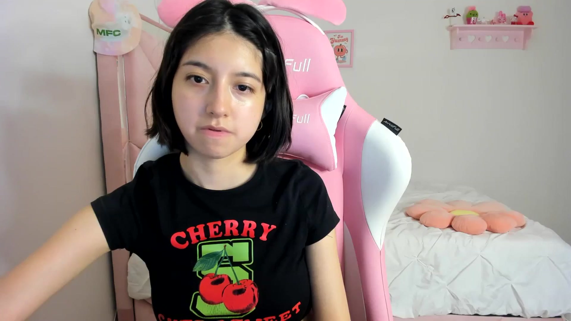 Gallery image thumbnail from Cherrycute666's myfreecams stream on, 03/12/2024, 09:10 image 19 of 20