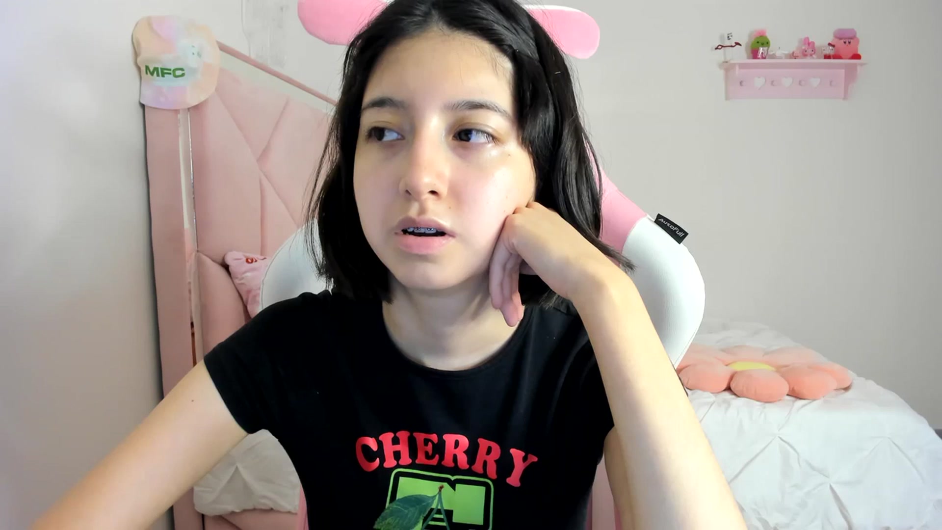 Gallery image thumbnail from Cherrycute666's myfreecams stream on, 03/12/2024, 09:10 image 6 of 20
