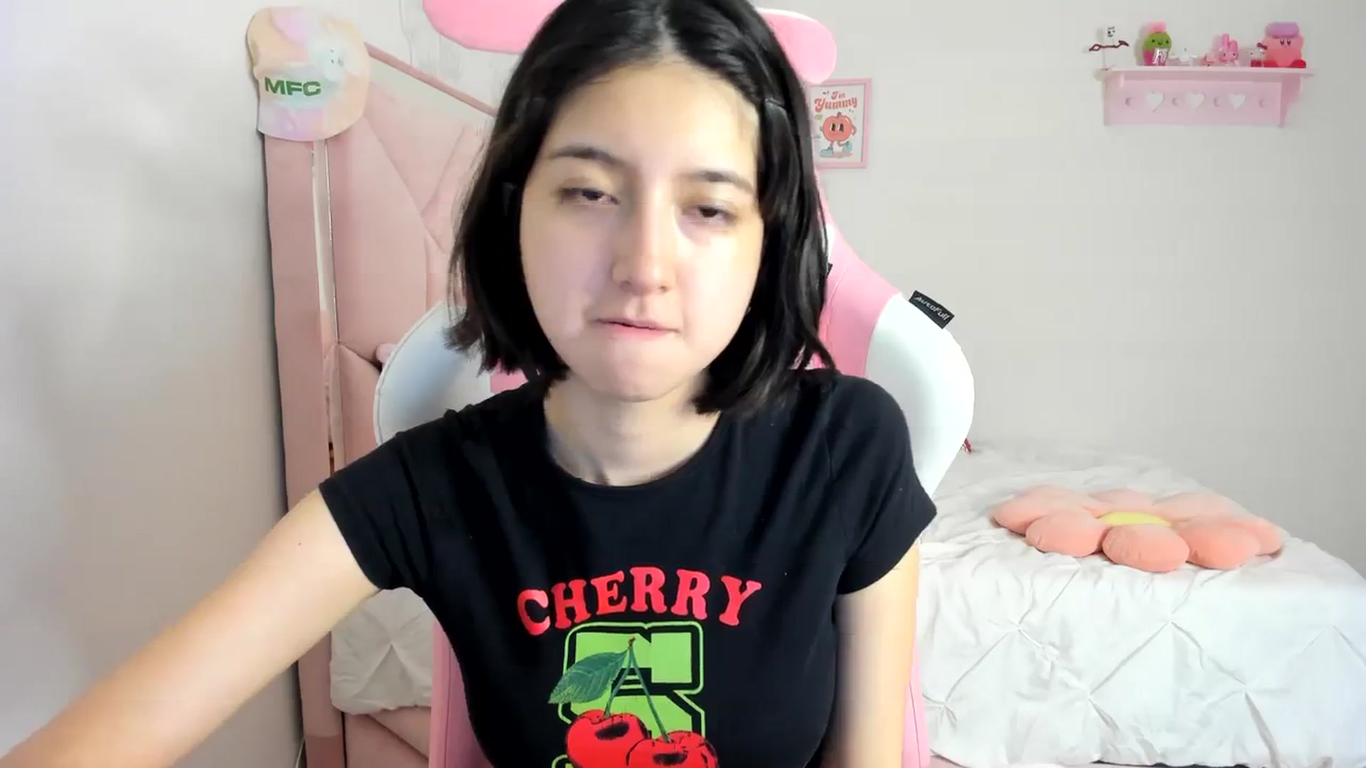 Gallery image thumbnail from Cherrycute666's myfreecams stream on, 03/12/2024, 09:10 image 4 of 20