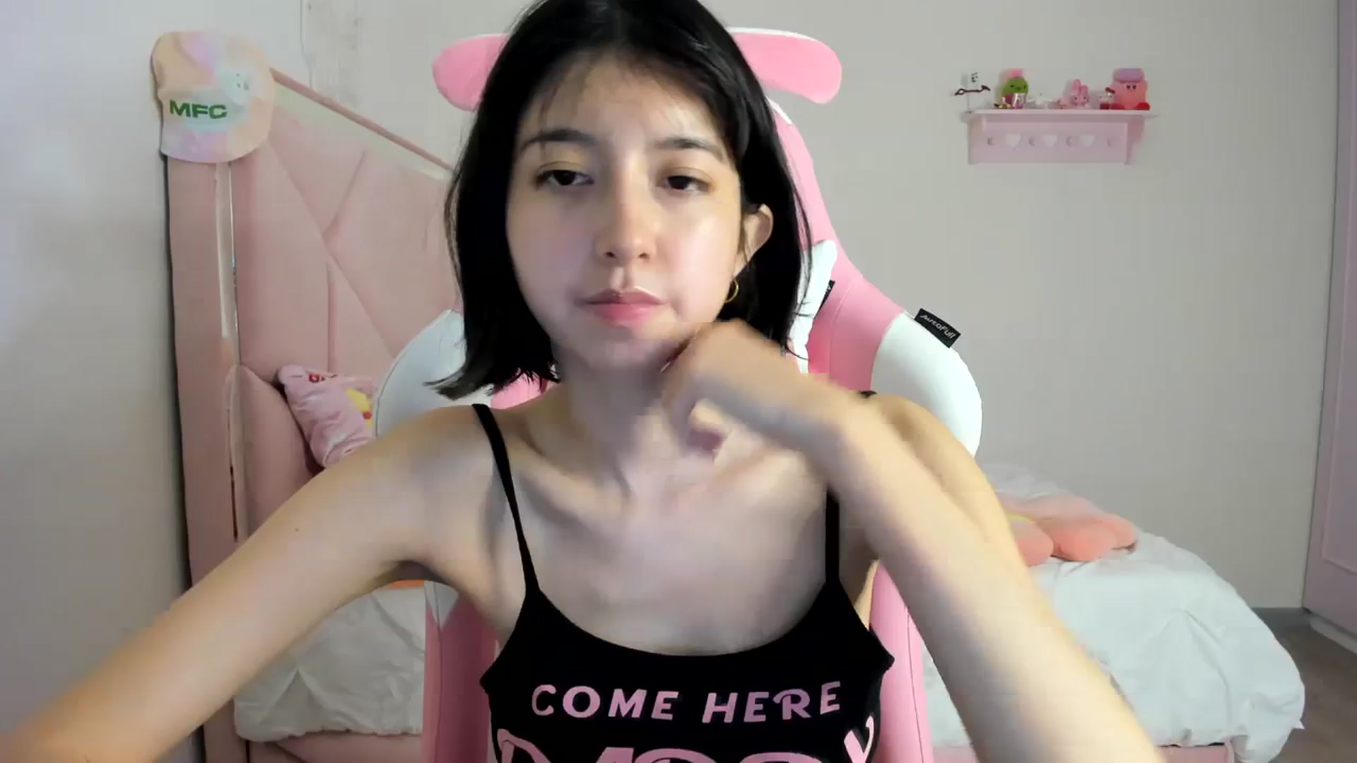 Gallery image thumbnail from Cherrycute666's myfreecams stream on, 03/13/2024, 03:46 image 17 of 20