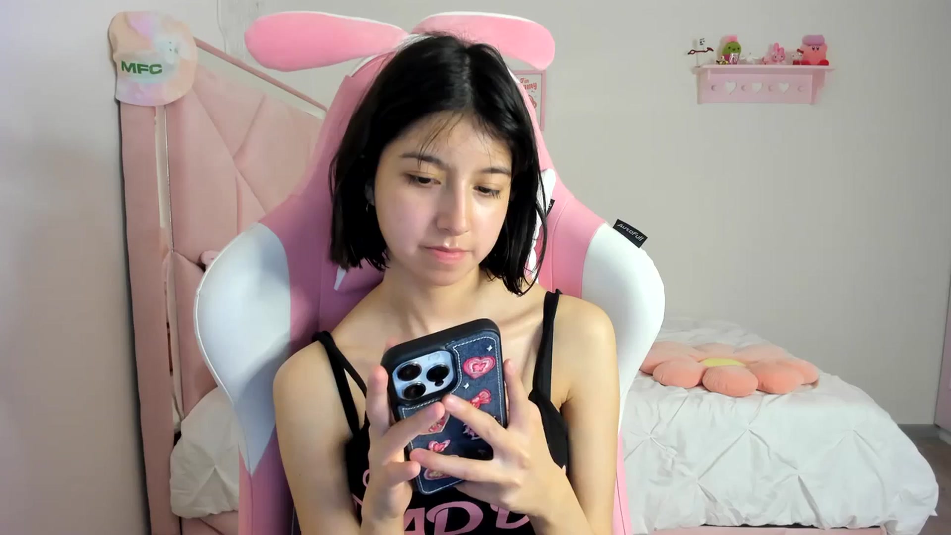 Gallery image thumbnail from Cherrycute666's myfreecams stream on, 03/13/2024, 03:46 image 13 of 20