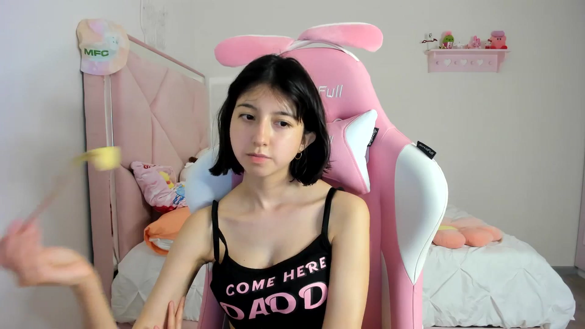Gallery image thumbnail from Cherrycute666's myfreecams stream on, 03/13/2024, 06:11 image 2 of 20
