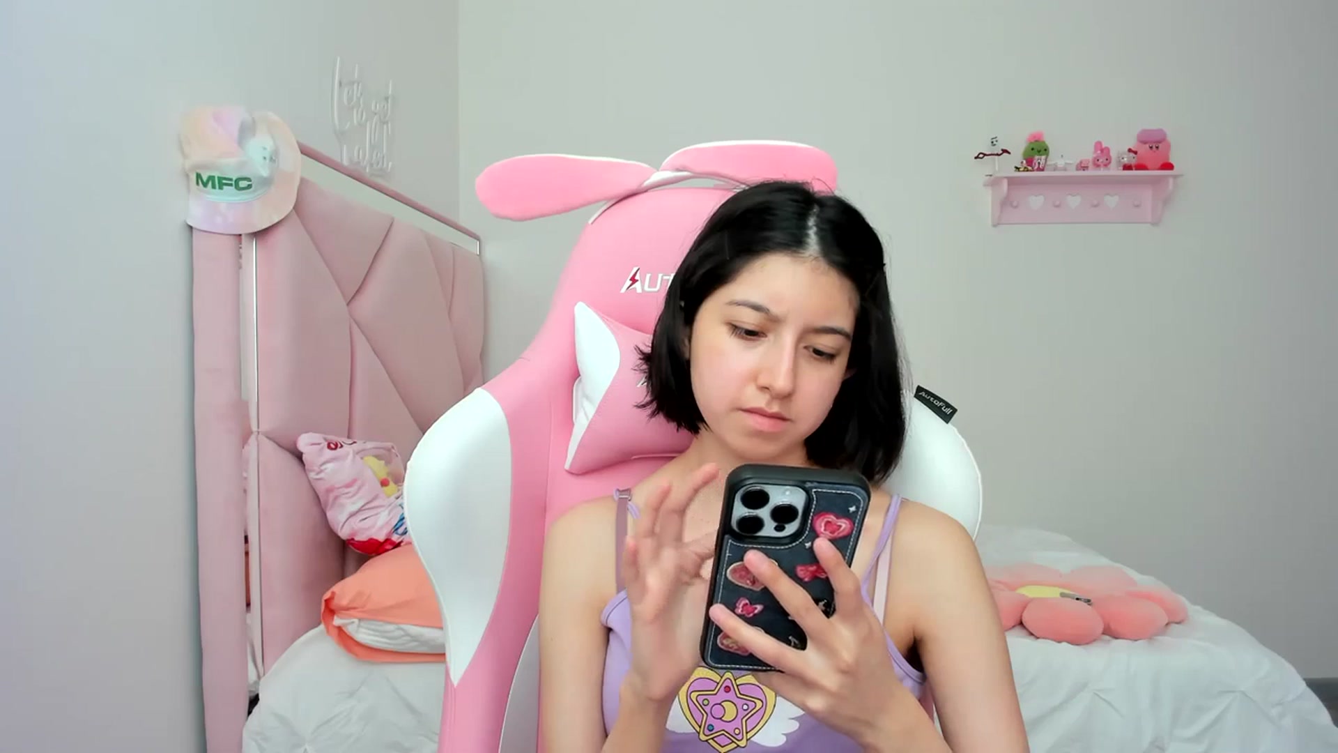 Gallery image thumbnail from Cherrycute666's myfreecams stream on, 03/13/2024, 18:12 image 11 of 20