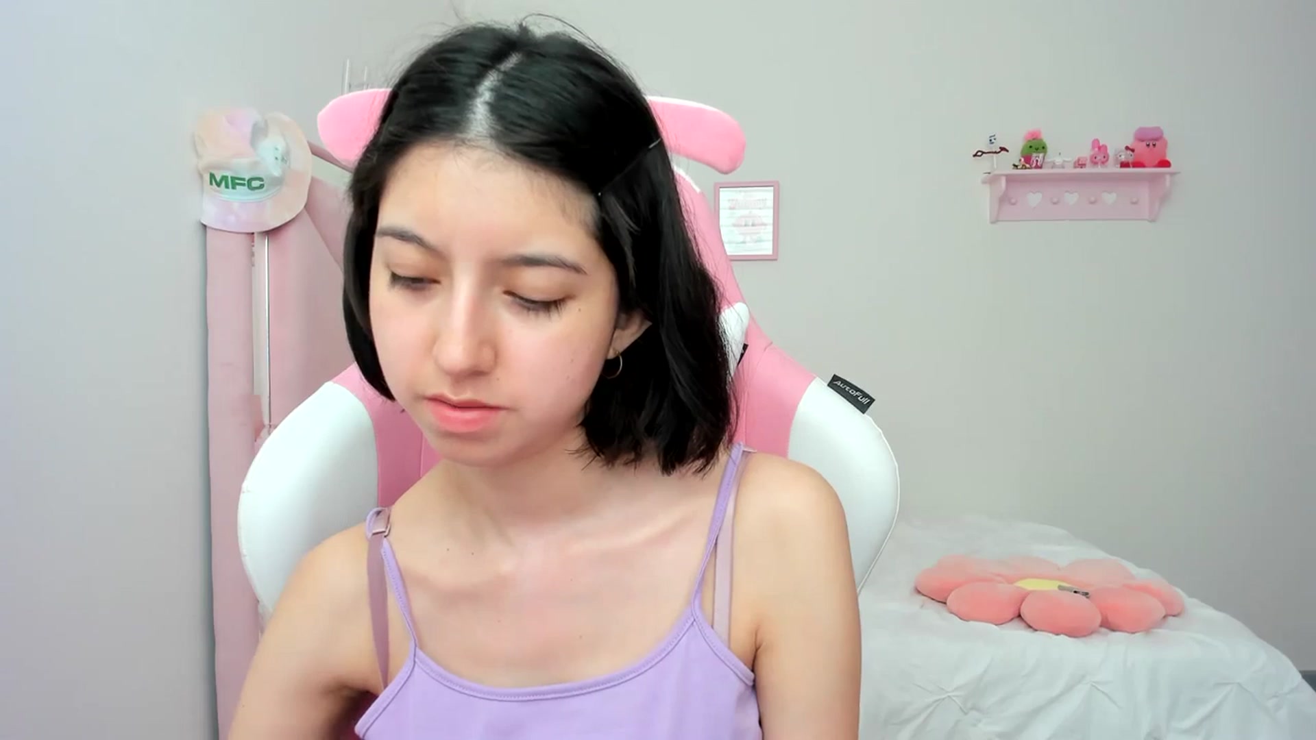 Gallery image thumbnail from Cherrycute666's myfreecams stream on, 03/13/2024, 18:12 image 5 of 20