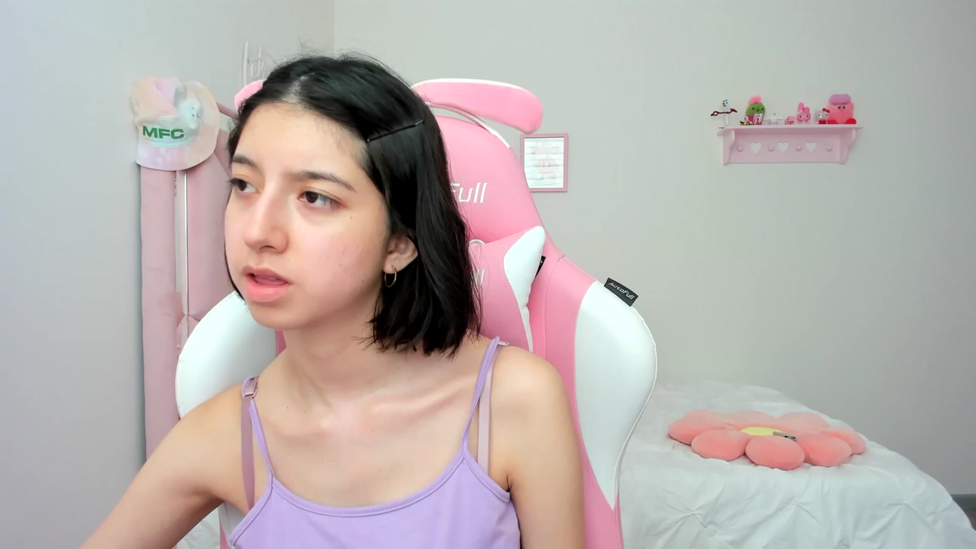Gallery image thumbnail from Cherrycute666's myfreecams stream on, 03/13/2024, 18:12 image 8 of 20