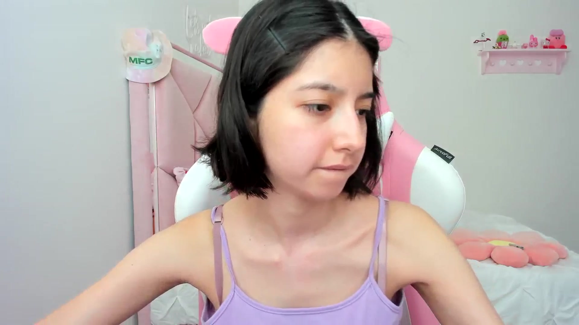 Gallery image thumbnail from Cherrycute666's myfreecams stream on, 03/13/2024, 18:12 image 19 of 20