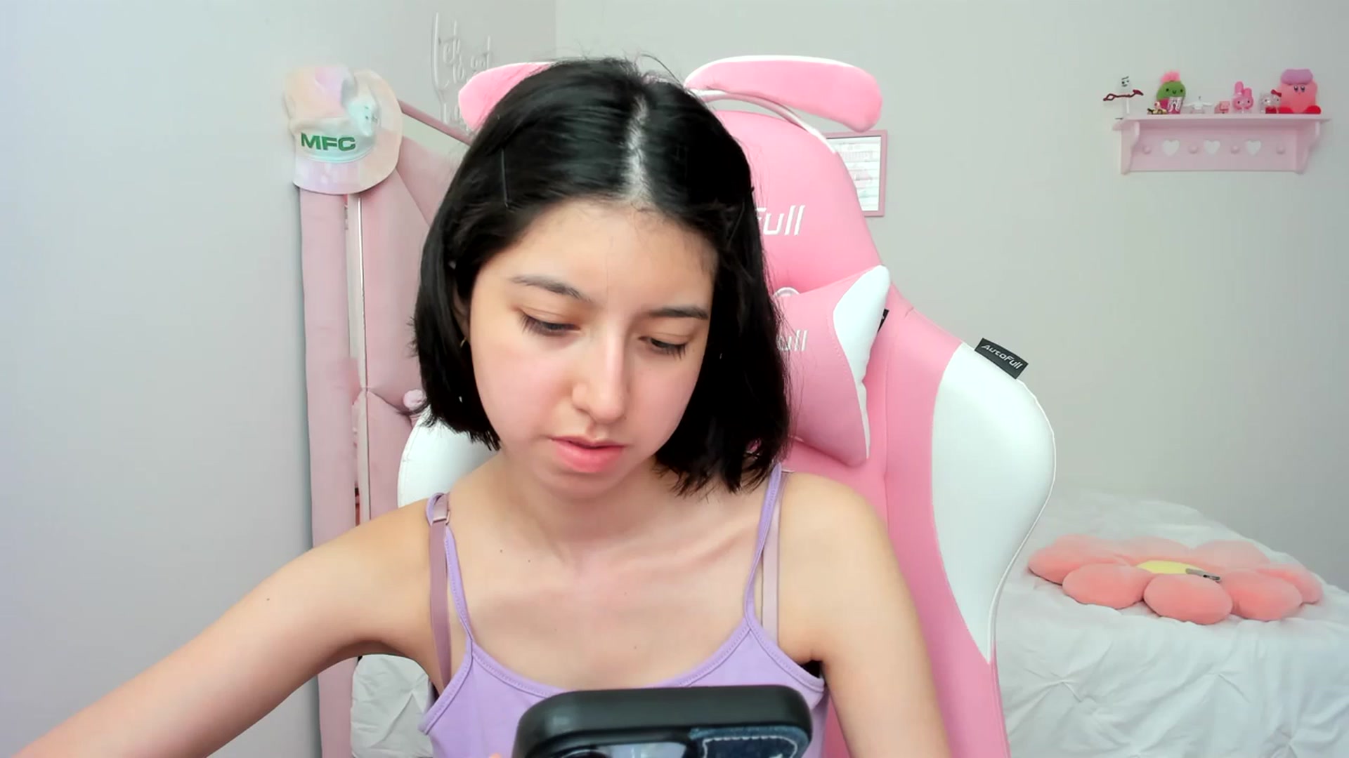 Gallery image thumbnail from Cherrycute666's myfreecams stream on, 03/13/2024, 18:12 image 20 of 20