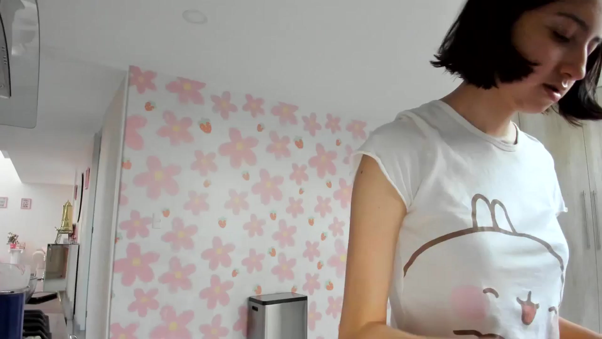 Gallery image thumbnail from Cherrycute666's myfreecams stream on, 03/15/2024, 01:08 image 1 of 20