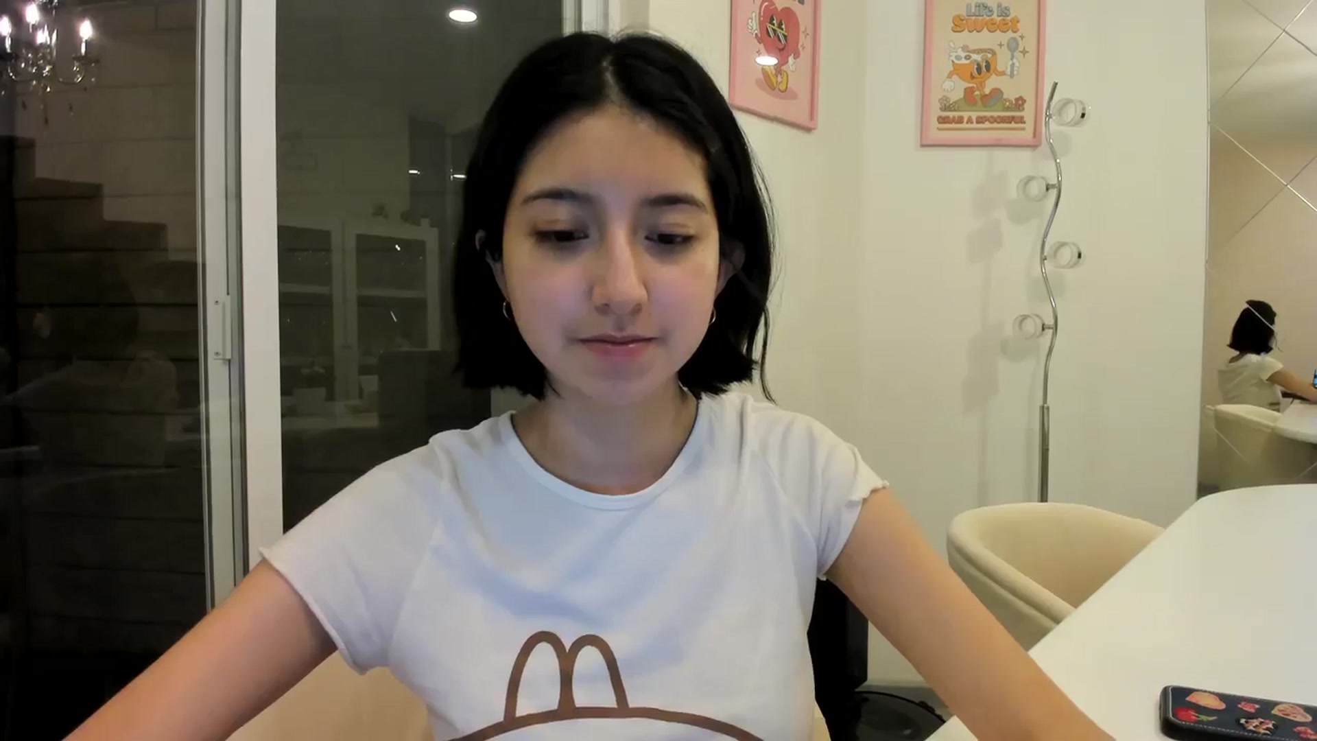 Gallery image thumbnail from Cherrycute666's myfreecams stream on, 03/15/2024, 01:08 image 15 of 20