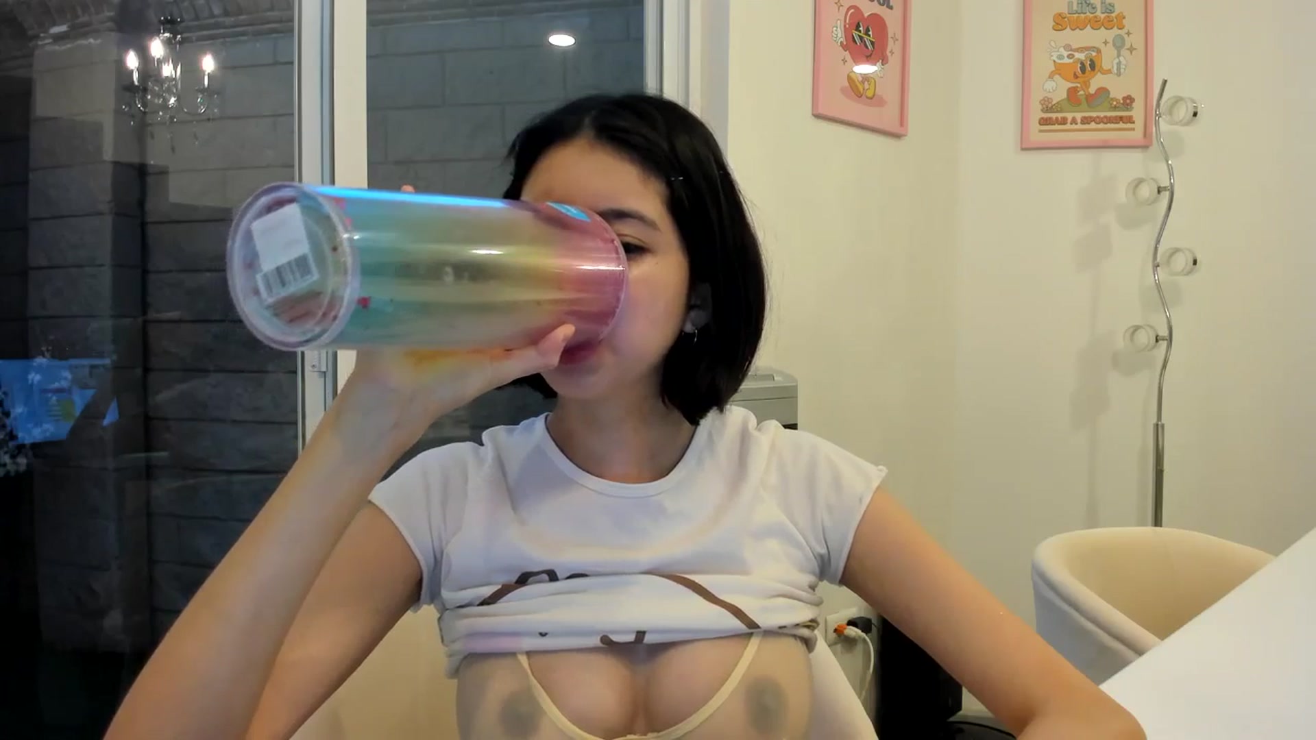 Gallery image thumbnail from Cherrycute666's myfreecams stream on, 03/15/2024, 01:08 image 8 of 20