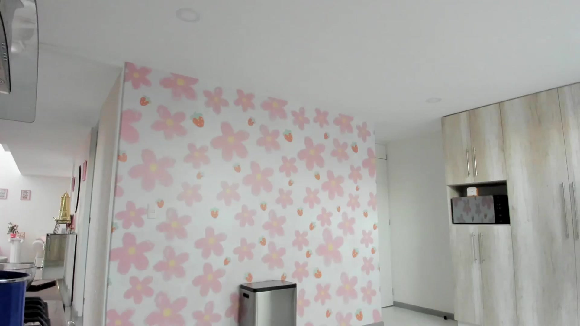 Gallery image thumbnail from Cherrycute666's myfreecams stream on, 03/15/2024, 01:08 image 4 of 20