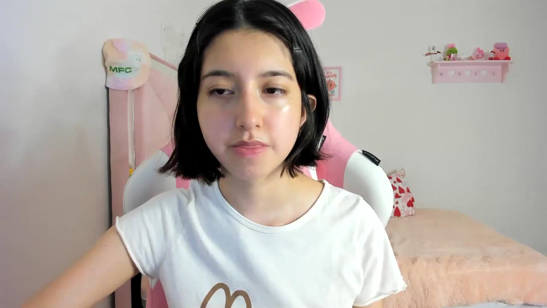 Gallery image thumbnail from Cherrycute666's myfreecams stream on, 03/15/2024, 04:33 image 12 of 20