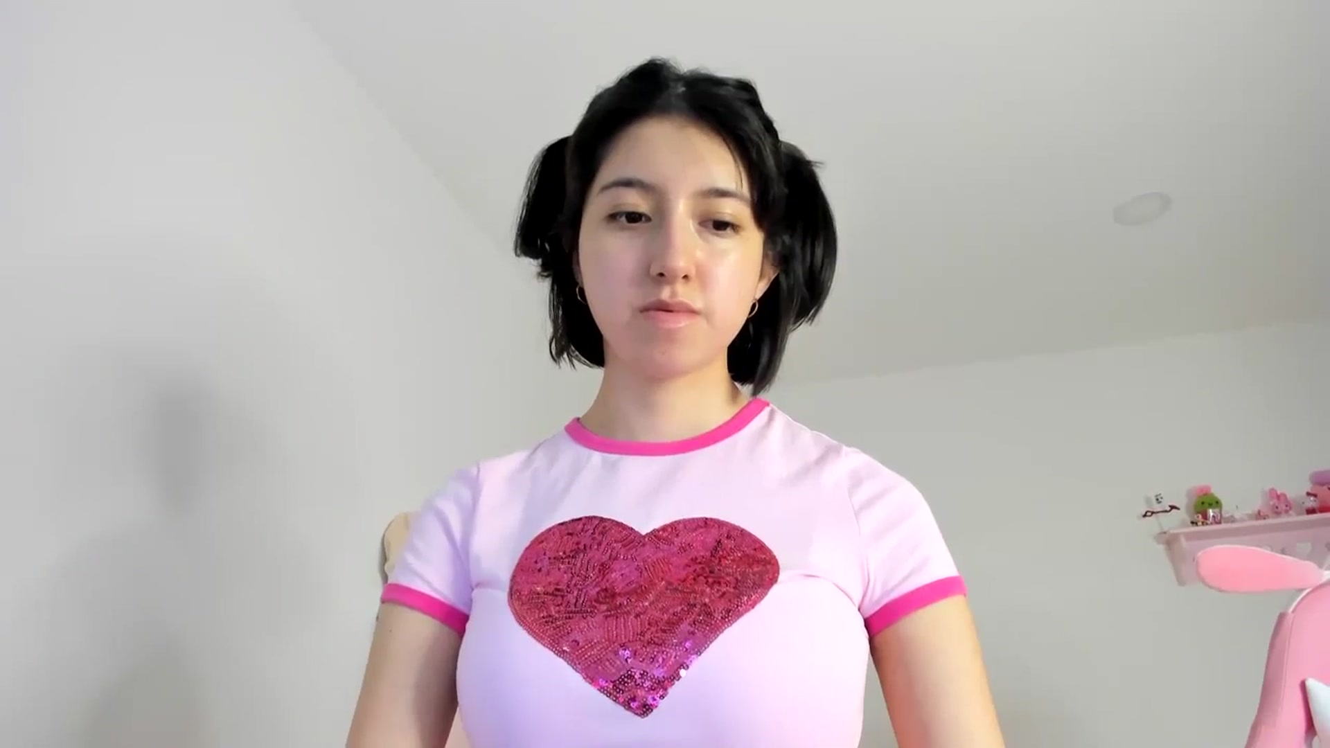 Gallery image thumbnail from Cherrycute666's myfreecams stream on, 03/16/2024, 24:55 image 16 of 20
