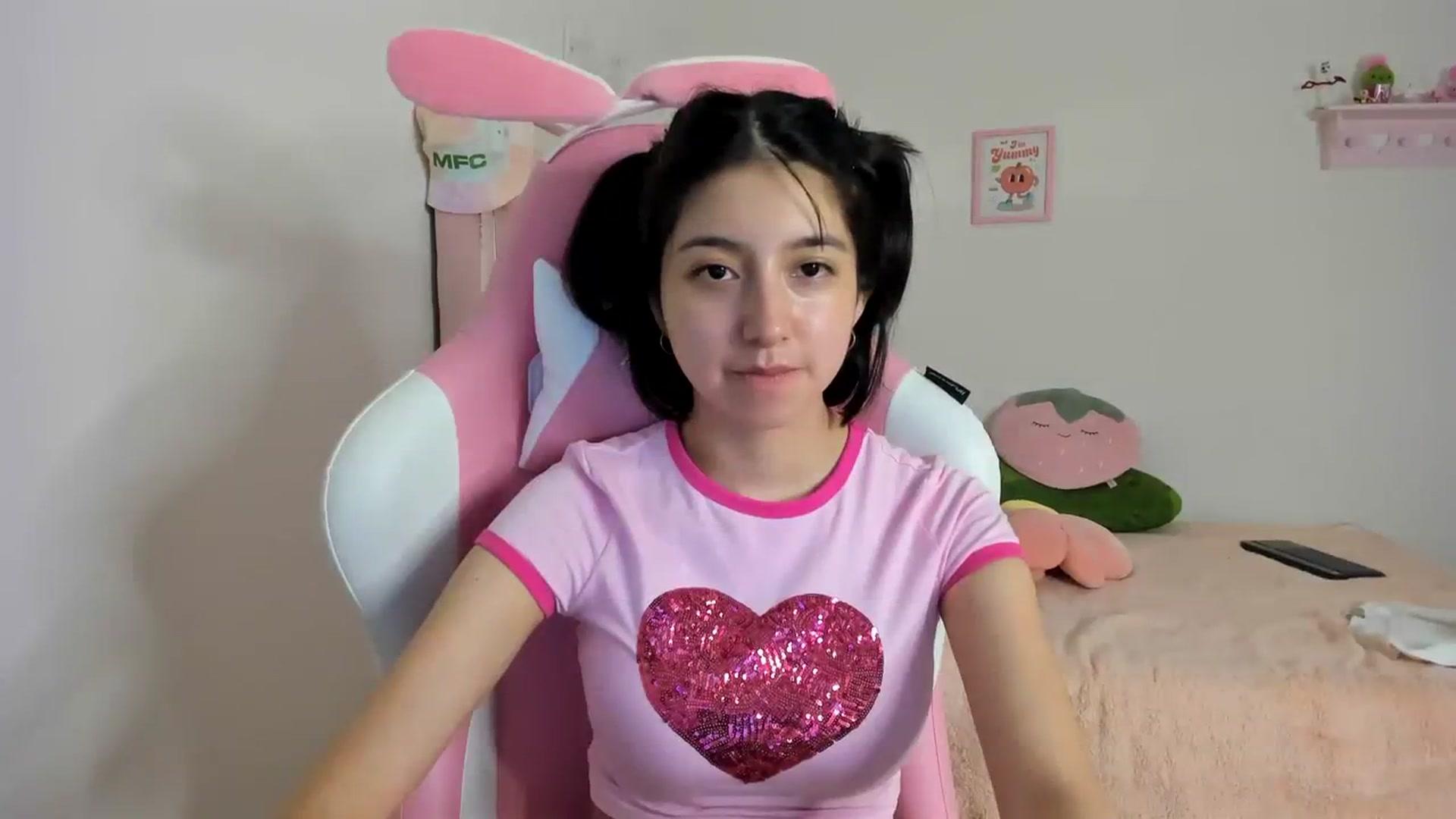 Gallery image thumbnail from Cherrycute666's myfreecams stream on, 03/16/2024, 10:40 image 12 of 20