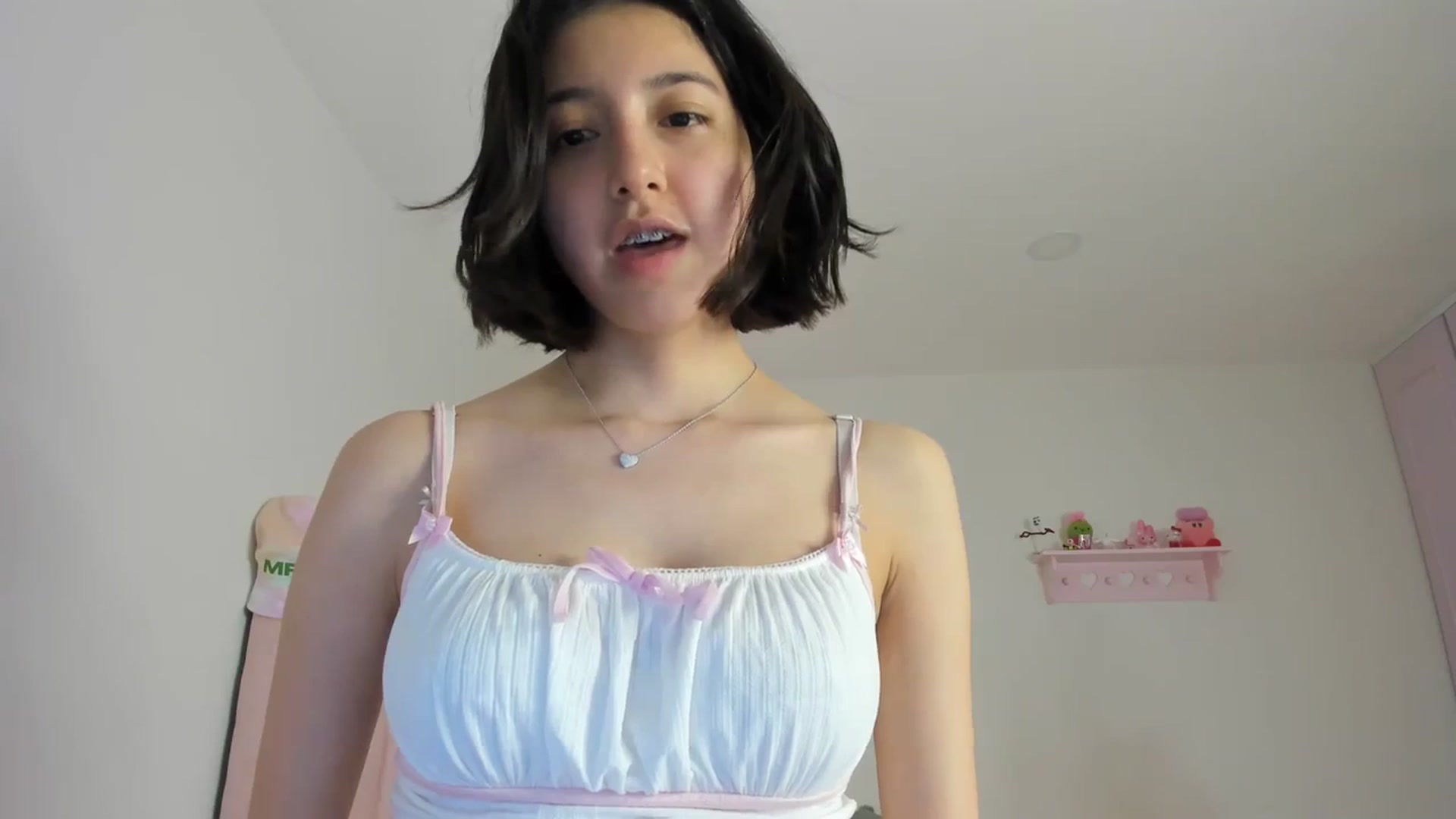 Gallery image thumbnail from Cherrycute666's myfreecams stream on, 03/17/2024, 08:11 image 5 of 20
