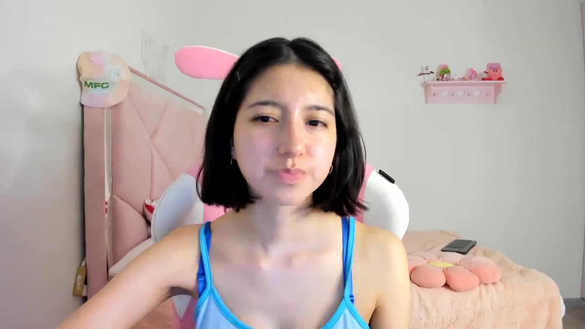 Gallery image thumbnail from Cherrycute666's myfreecams stream on, 03/20/2024, 07:49 image 16 of 20