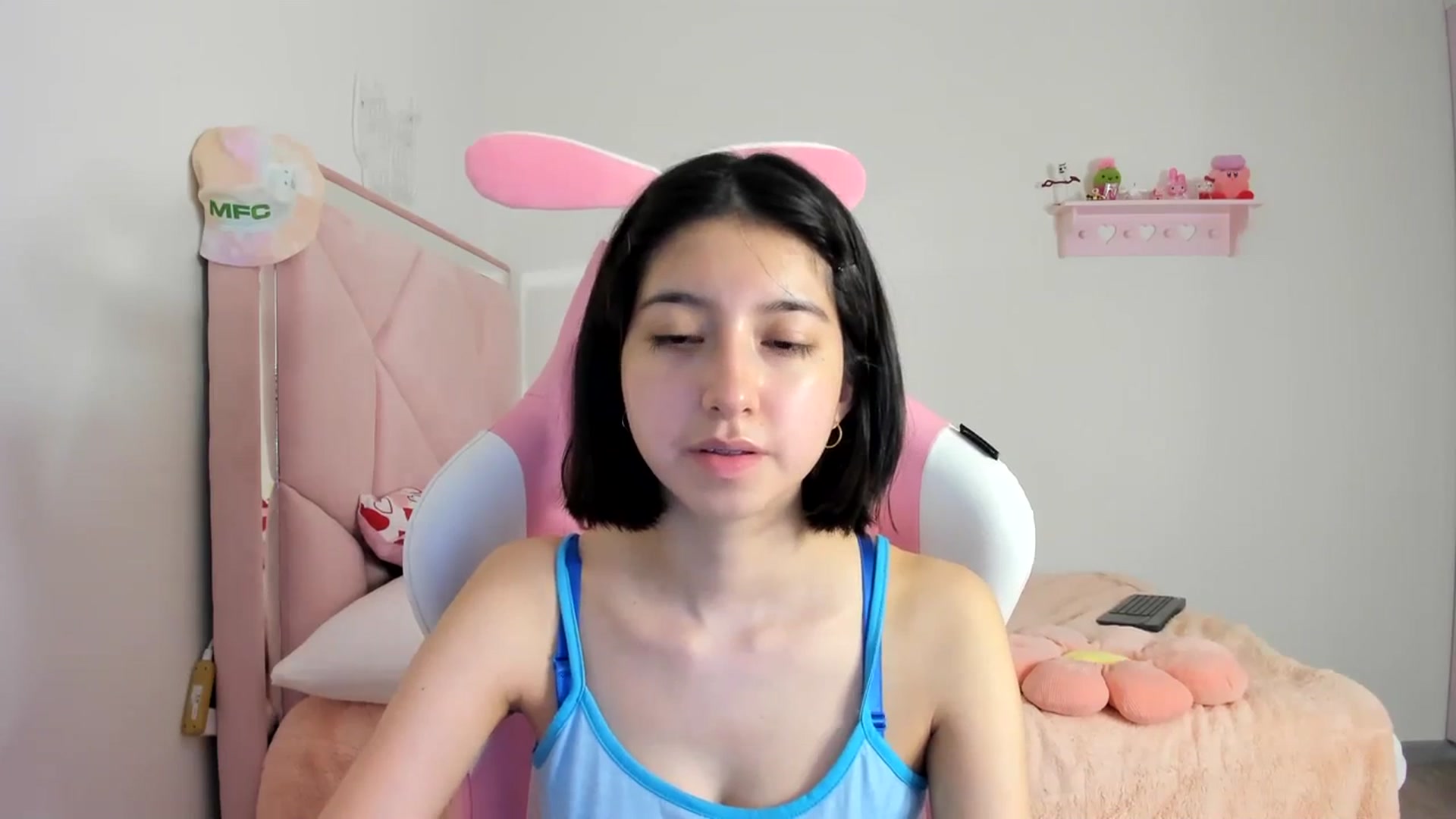 Gallery image thumbnail from Cherrycute666's myfreecams stream on, 03/20/2024, 07:49 image 14 of 20