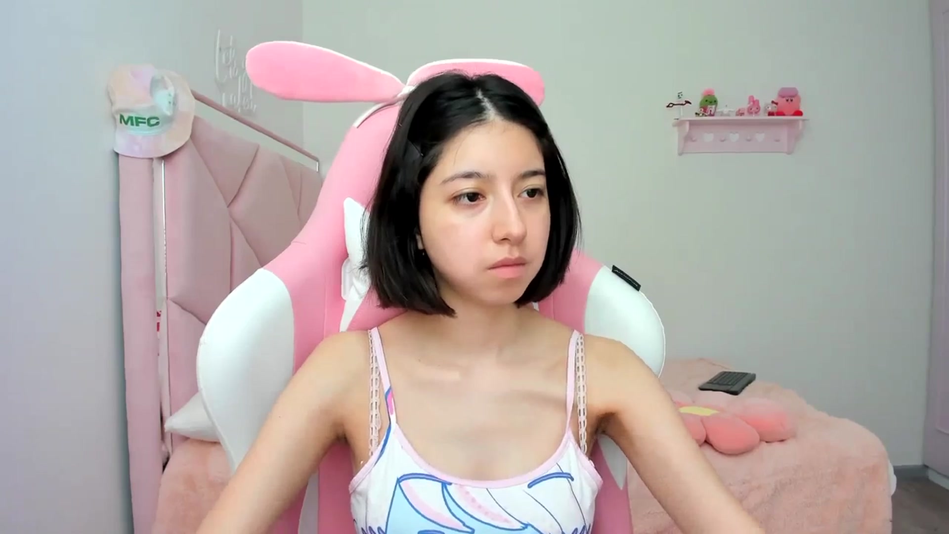 Gallery image thumbnail from Cherrycute666's myfreecams stream on, 03/20/2024, 21:02 image 7 of 20