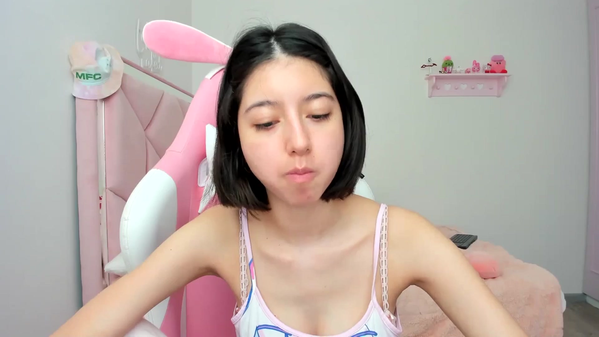 Gallery image thumbnail from Cherrycute666's myfreecams stream on, 03/20/2024, 21:02 image 5 of 20