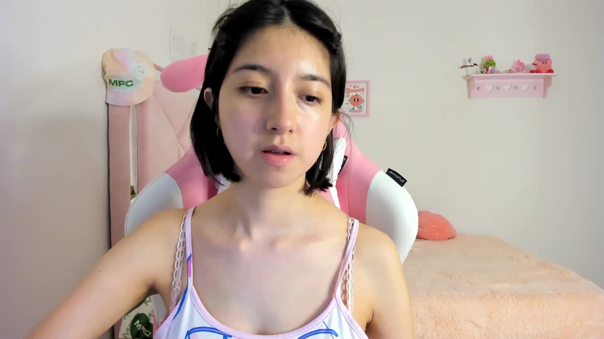 Gallery image thumbnail from Cherrycute666's myfreecams stream on, 03/21/2024, 07:31 image 14 of 20