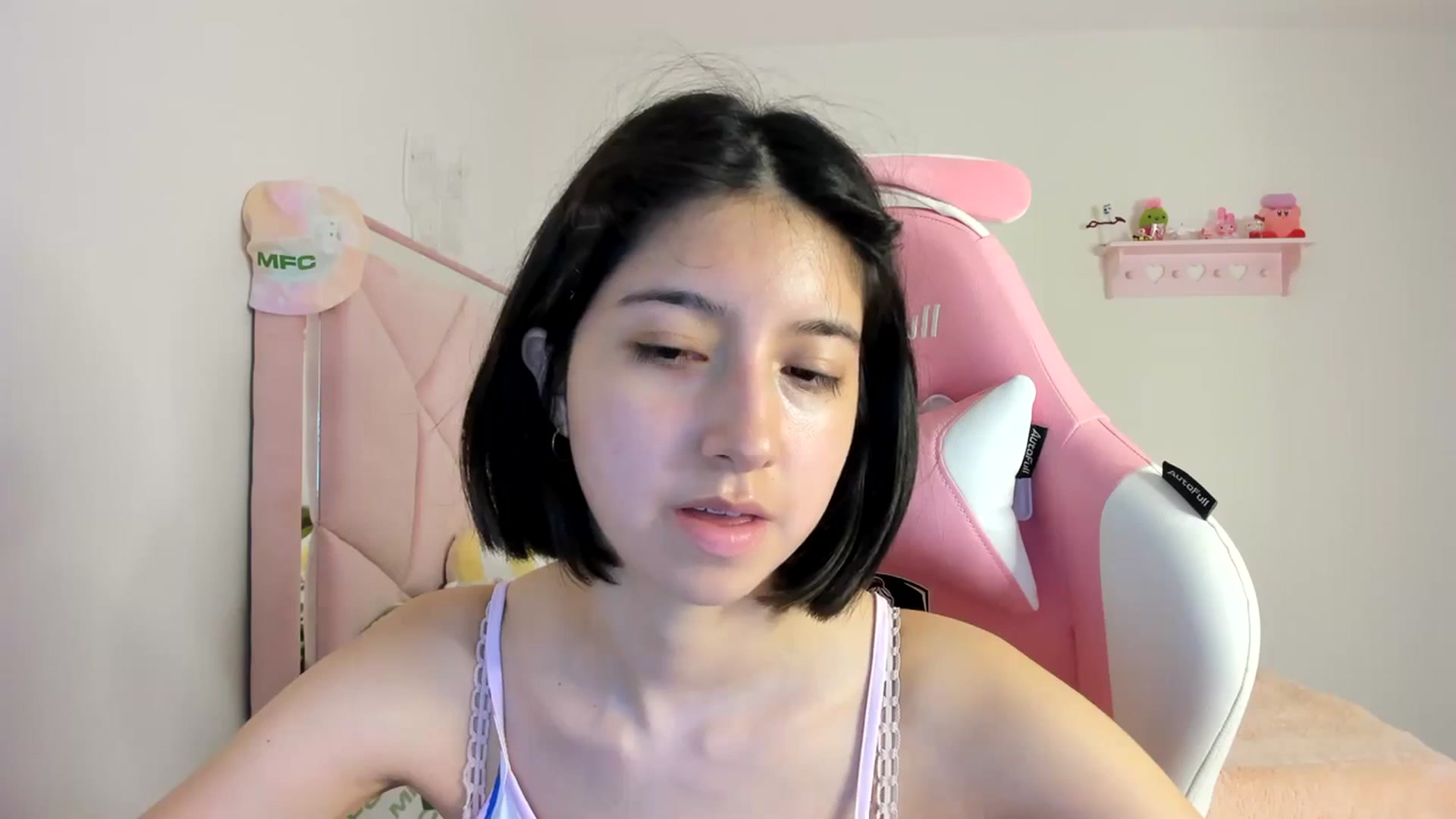 Gallery image thumbnail from Cherrycute666's myfreecams stream on, 03/21/2024, 07:31 image 18 of 20