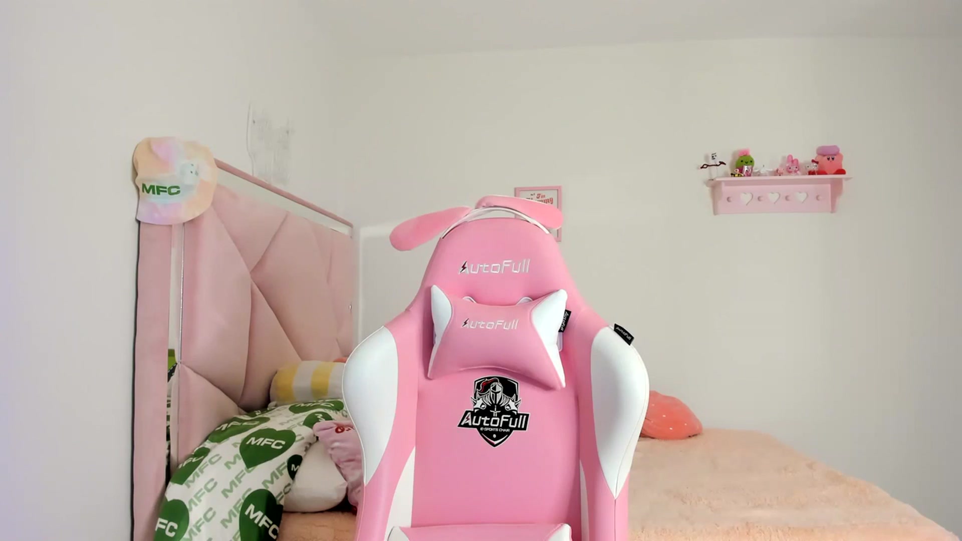 Gallery image thumbnail from Cherrycute666's myfreecams stream on, 03/21/2024, 07:31 image 9 of 20