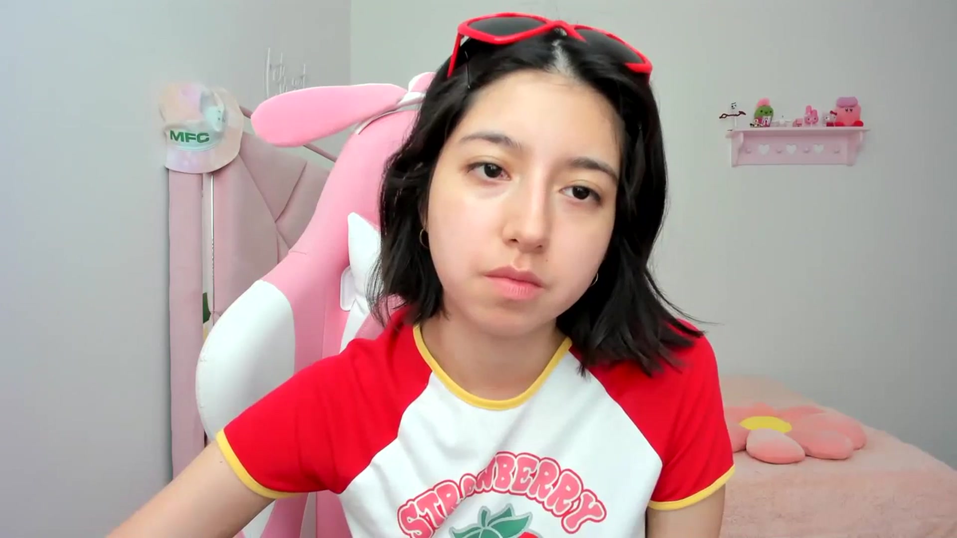 Gallery image thumbnail from Cherrycute666's myfreecams stream on, 03/21/2024, 19:59 image 8 of 20