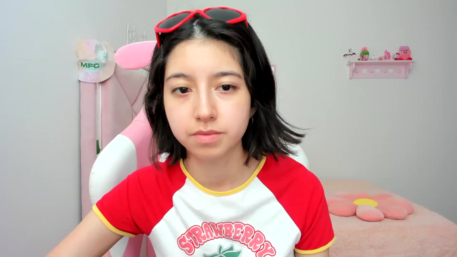 Gallery image thumbnail from Cherrycute666's myfreecams stream on, 03/21/2024, 19:59 image 4 of 20